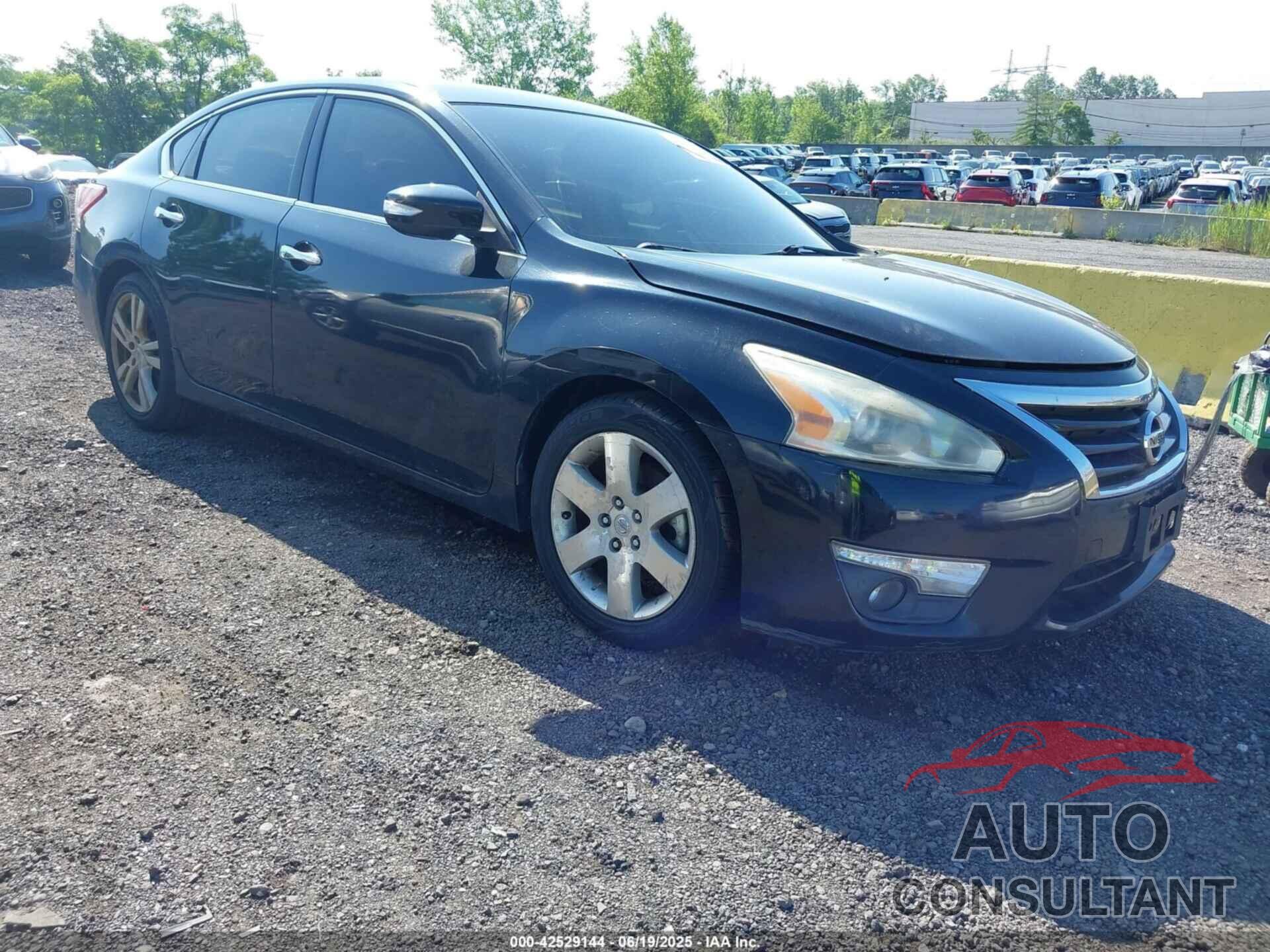 NISSAN ALTIMA 2013 - 1N4BL3AP3DC188584