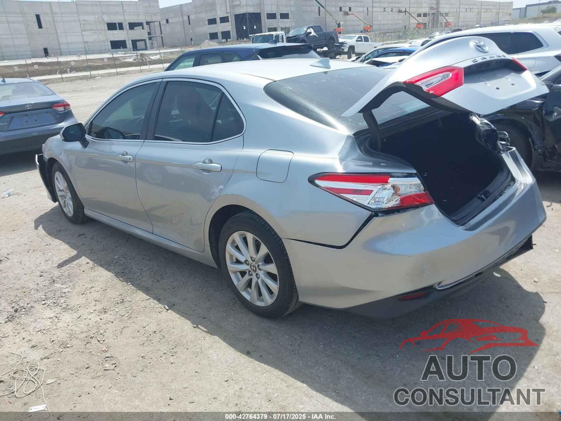 TOYOTA CAMRY 2020 - 4T1C11AK5LU365542