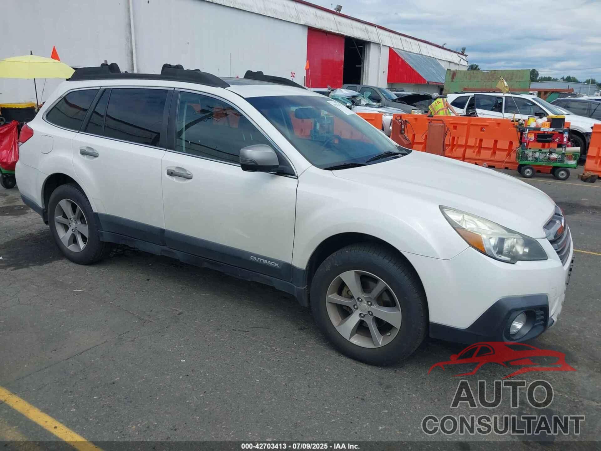 SUBARU OUTBACK 2013 - 4S4BRBSC5D3245717