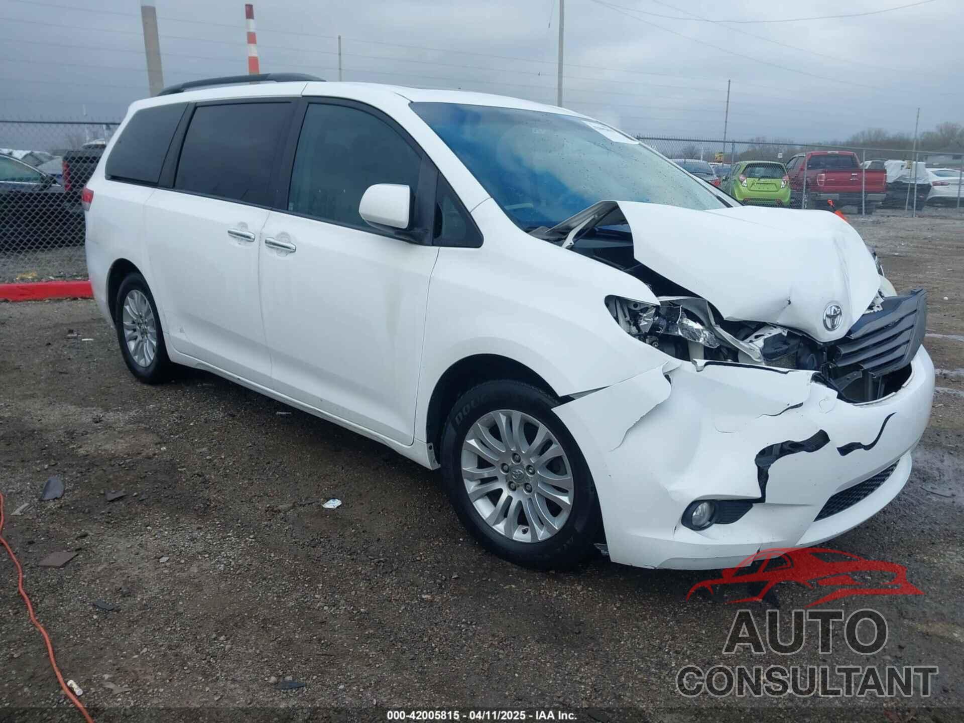 TOYOTA SIENNA 2011 - 5TDYK3DC7BS137228
