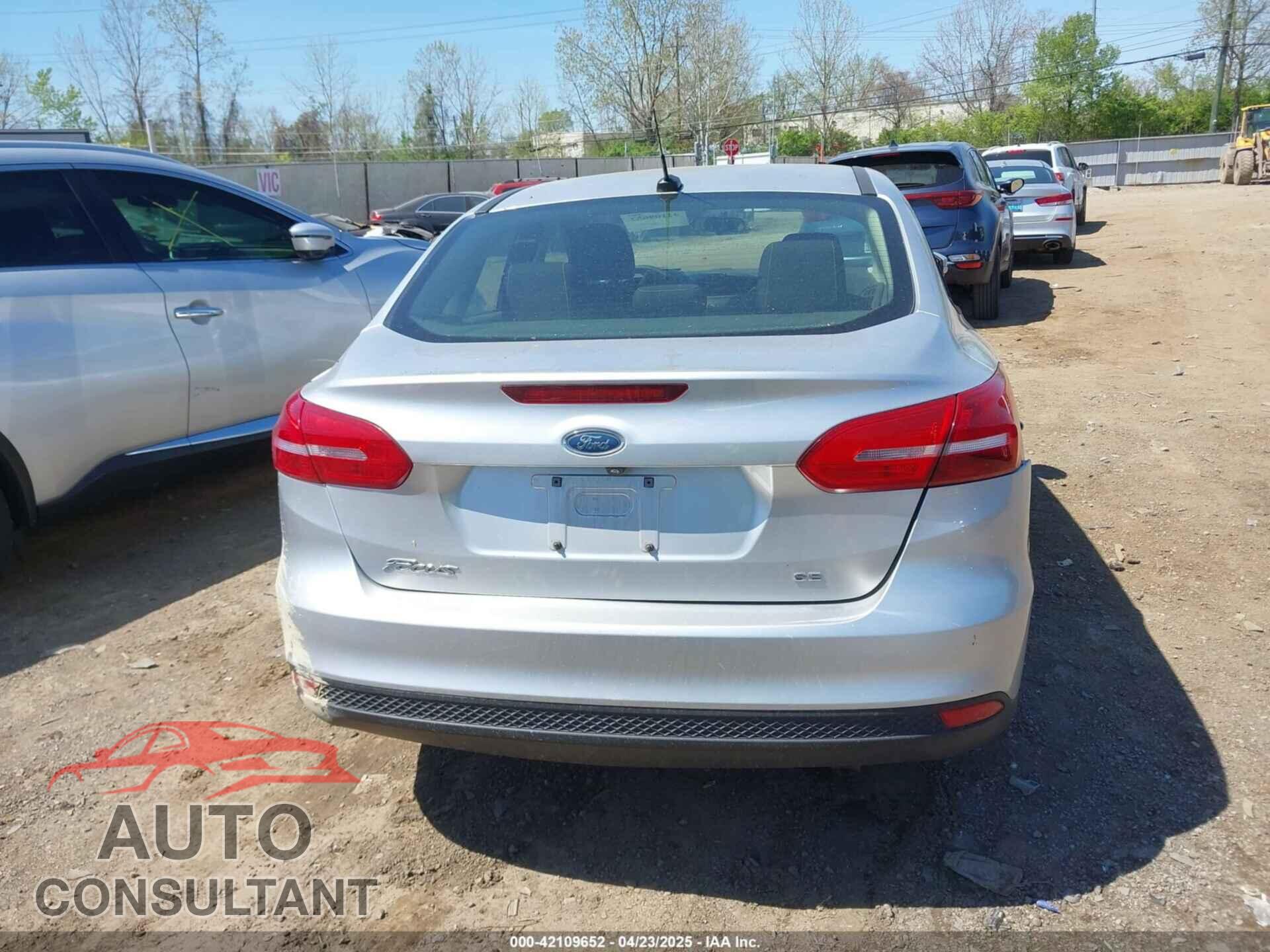 FORD FOCUS 2017 - 1FADP3F23HL286837