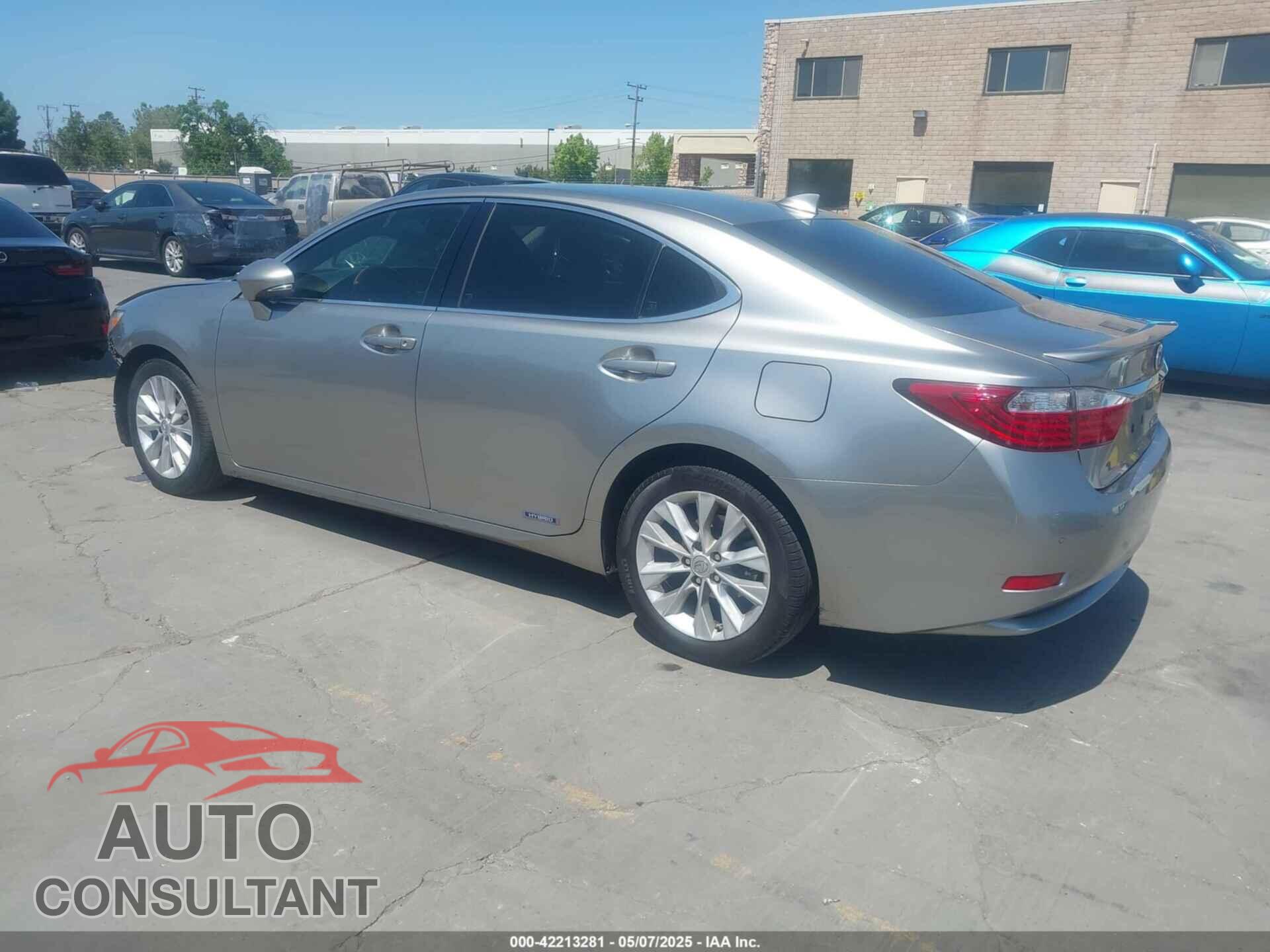 LEXUS ES 300H 2015 - JTHBW1GG2F2084270