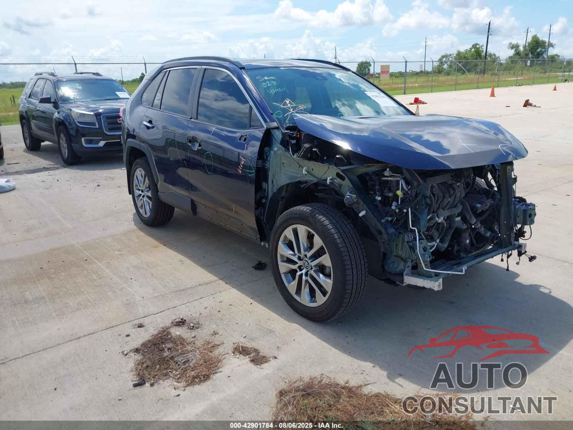 TOYOTA RAV4 2019 - 2T3Y1RFV1KW026483
