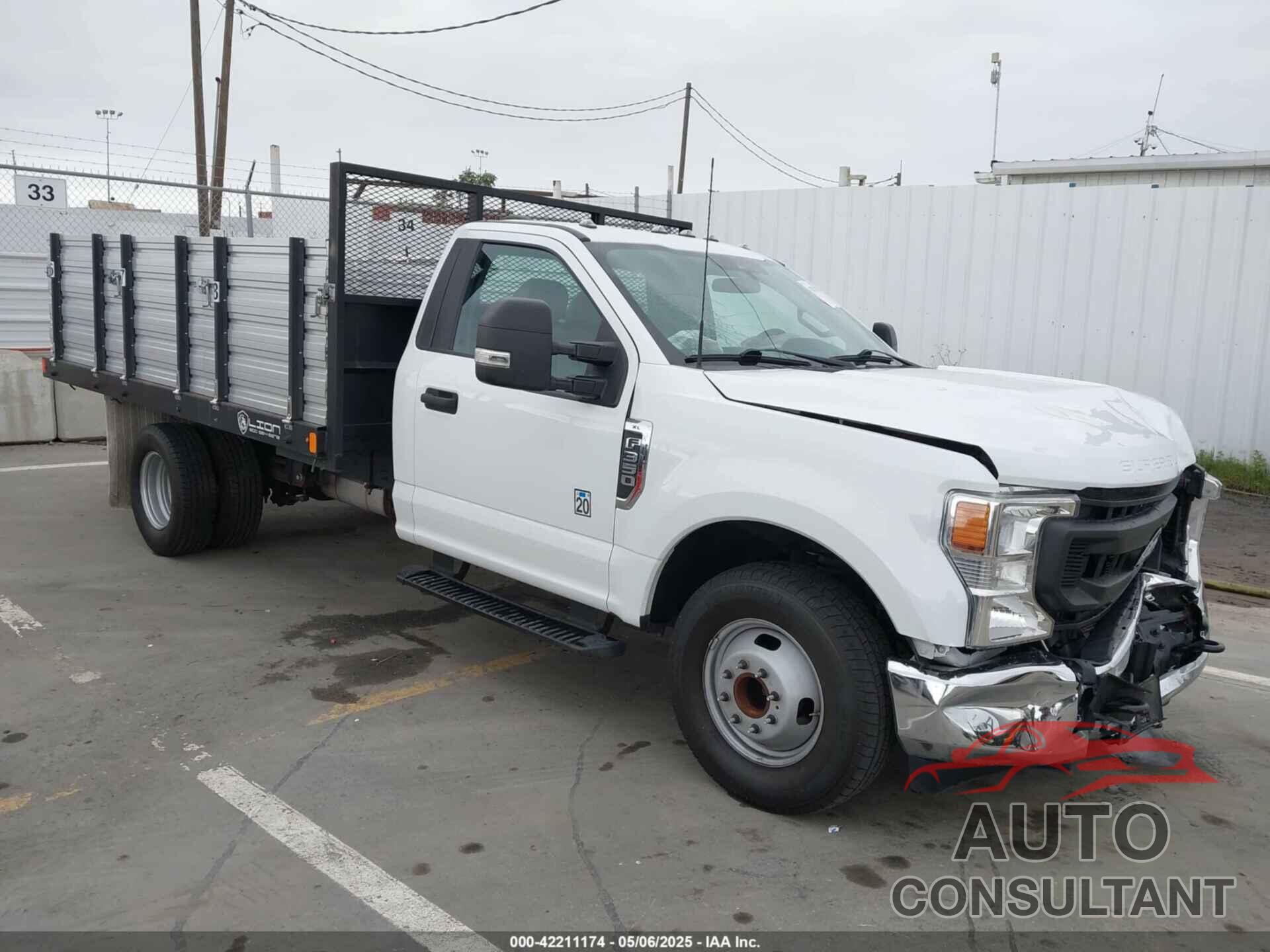 FORD F-350 CHASSIS 2022 - 1FDRF3GN0NEE88364