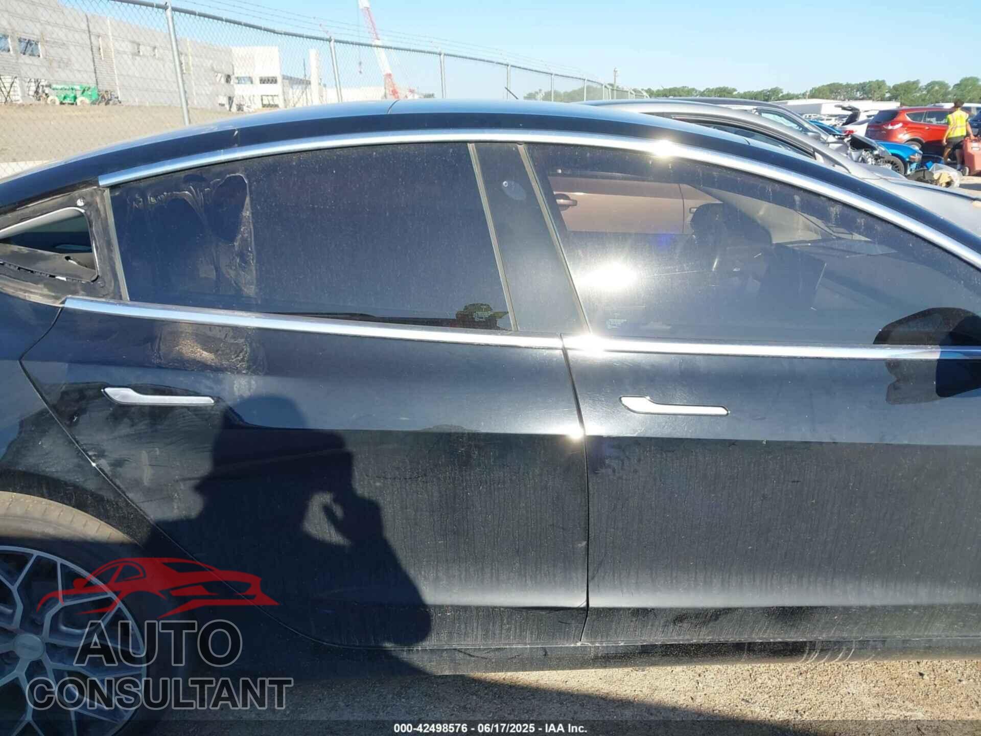 TESLA MODEL 3 2018 - 5YJ3E1EA7JF007617