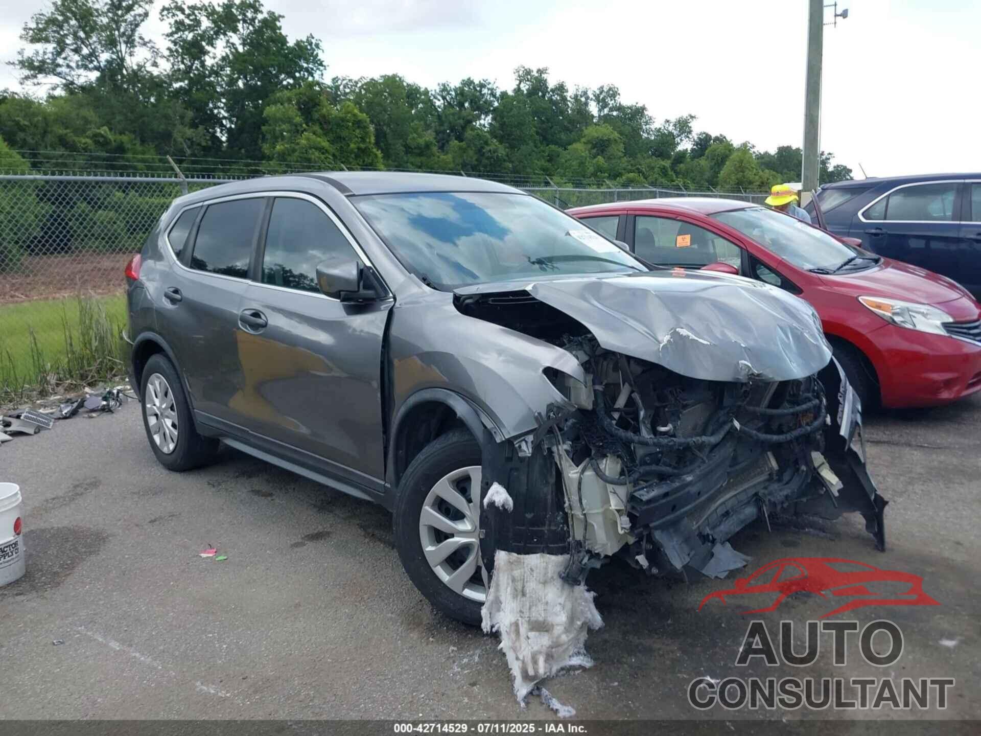 NISSAN ROGUE 2017 - KNMAT2MT5HP522900