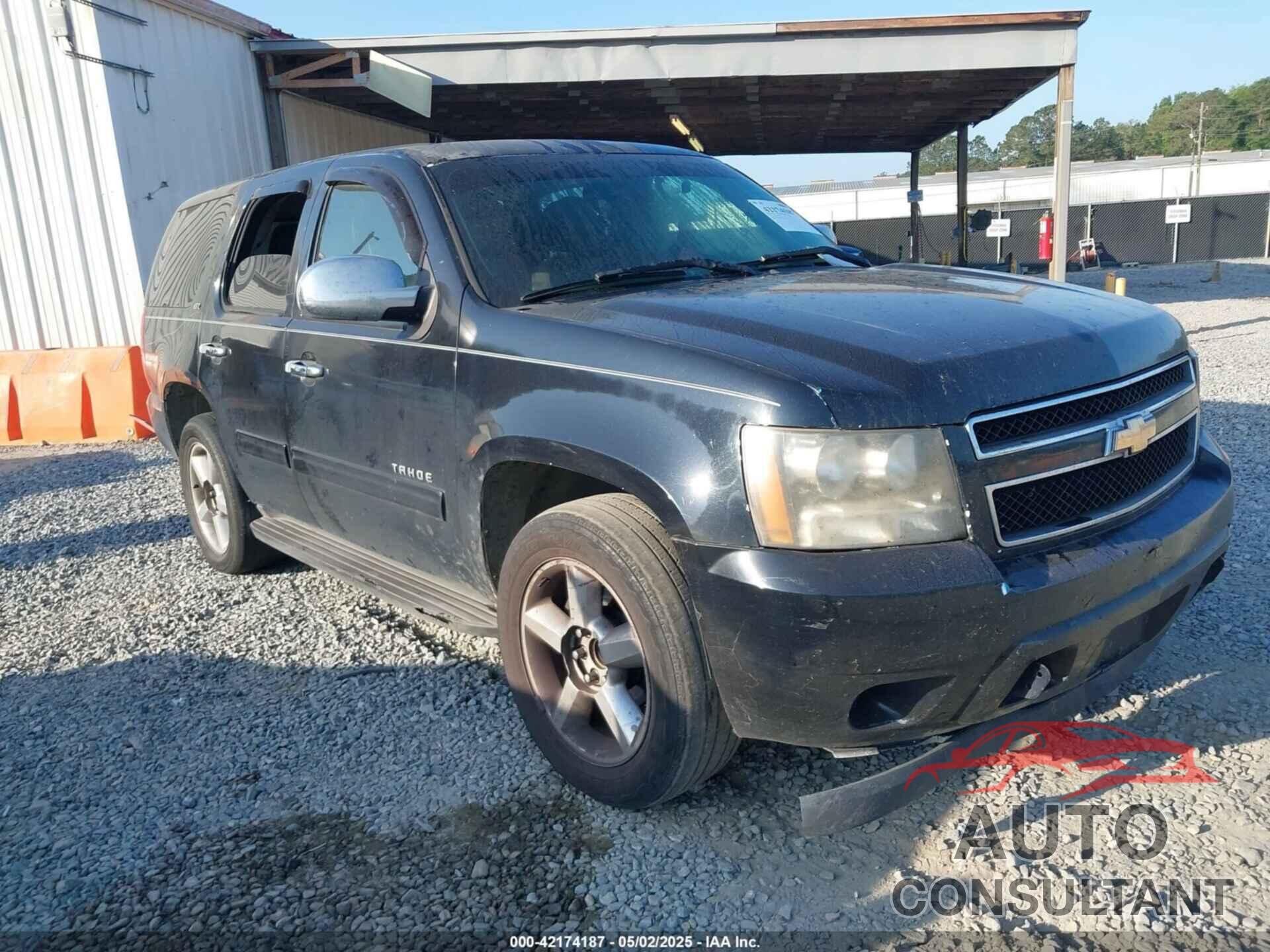 CHEVROLET TAHOE 2011 - 1GNLC2E09BR344425