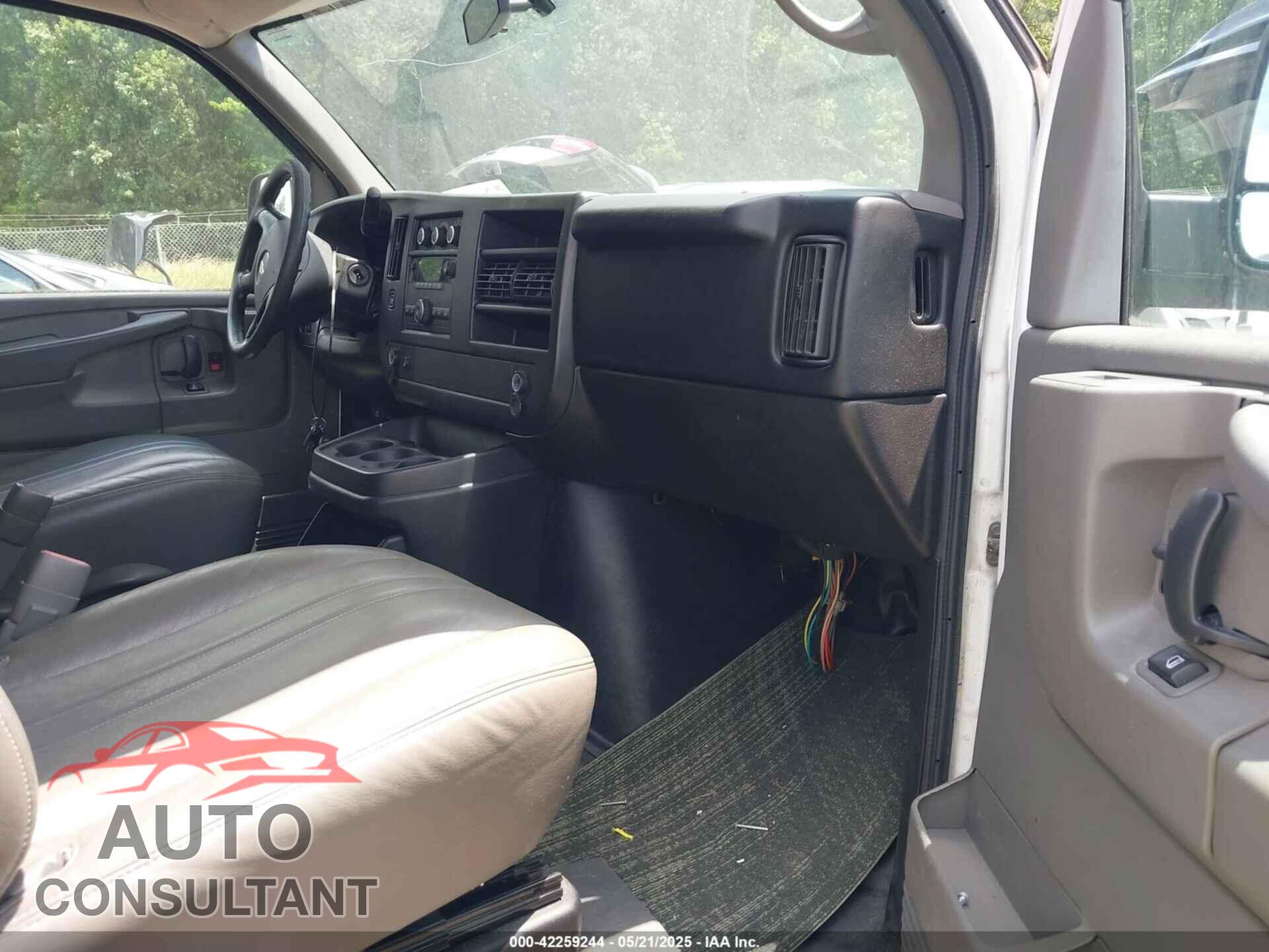 CHEVROLET EXPRESS 2500 2014 - 1GCWGFBA4E1207247