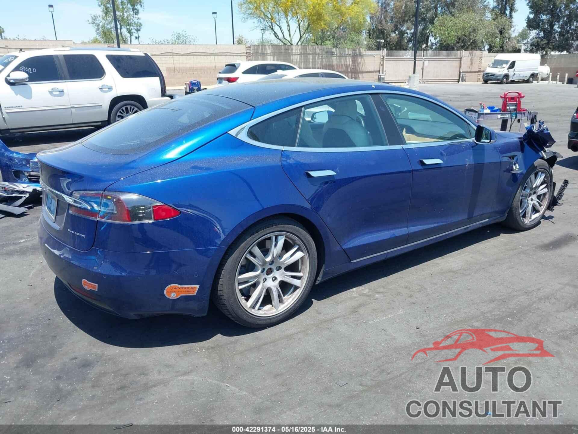 TESLA MODEL S 2020 - 5YJSA1E25LF396292