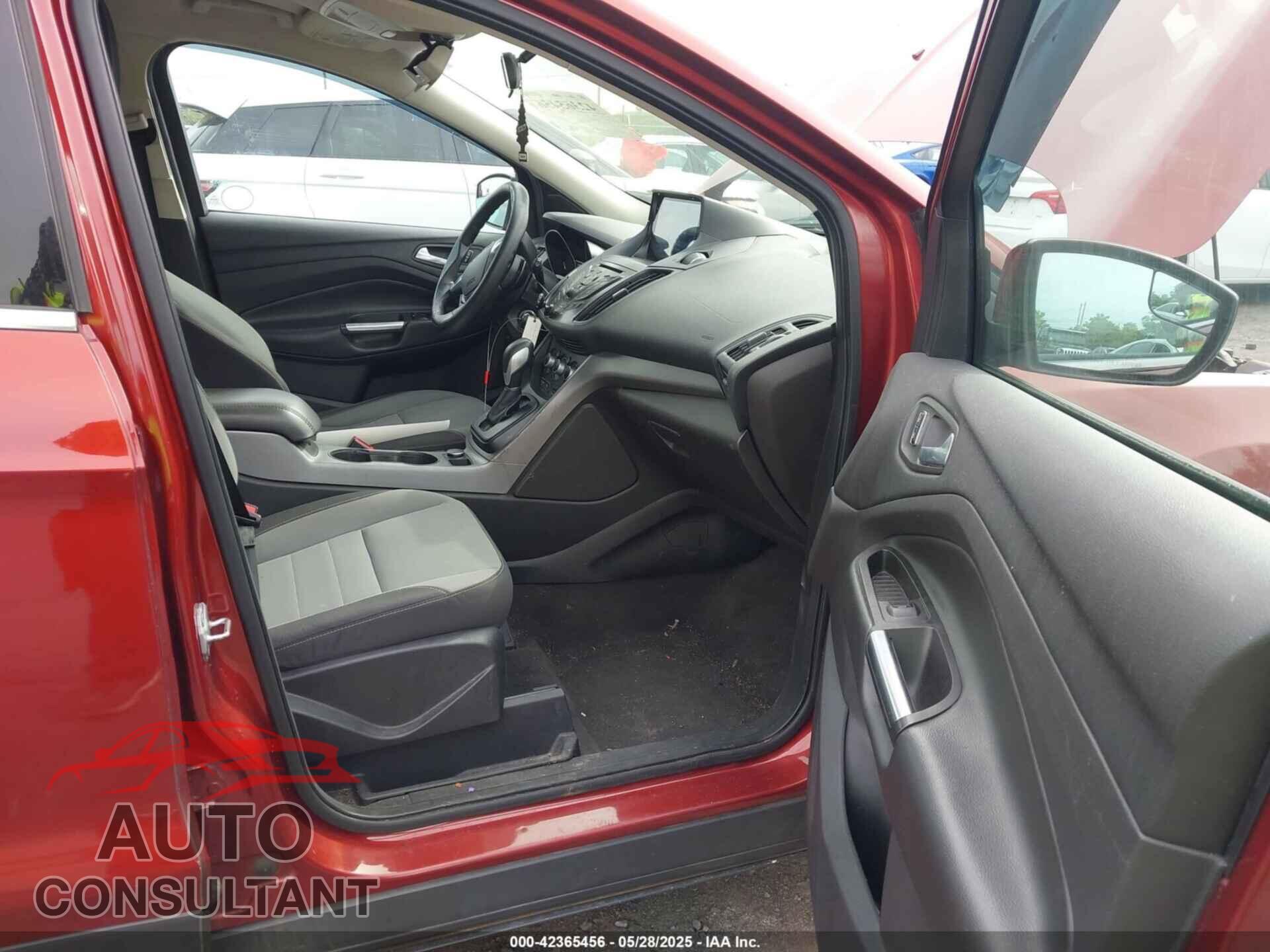 FORD ESCAPE 2014 - 1FMCU9GX1EUC64204