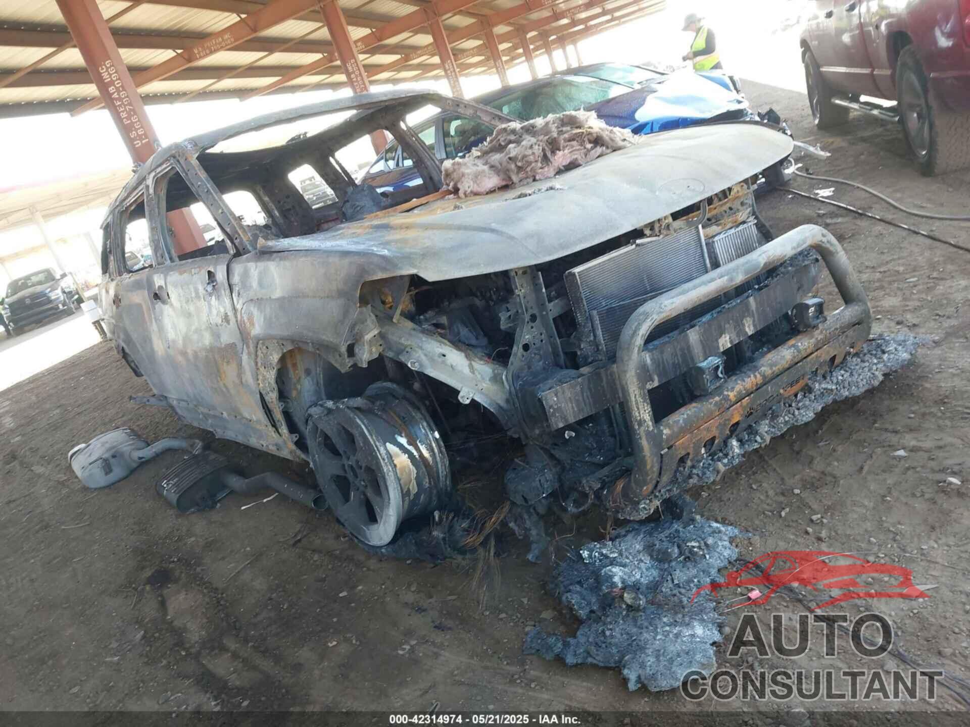 HYUNDAI SANTA FE 2024 - 5NMP3DGL6RH037001