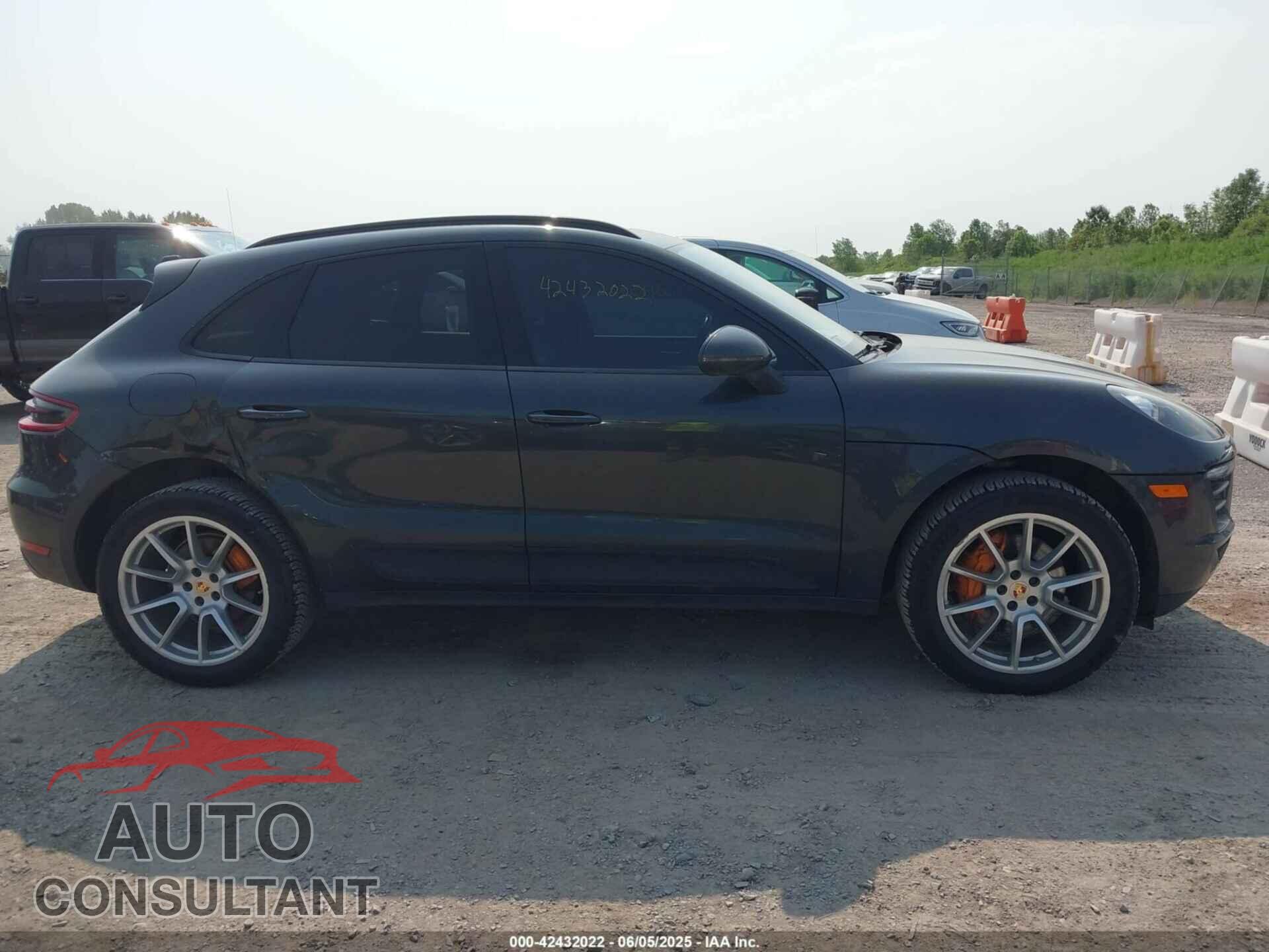 PORSCHE MACAN 2017 - WP1AB2A52HLB18385