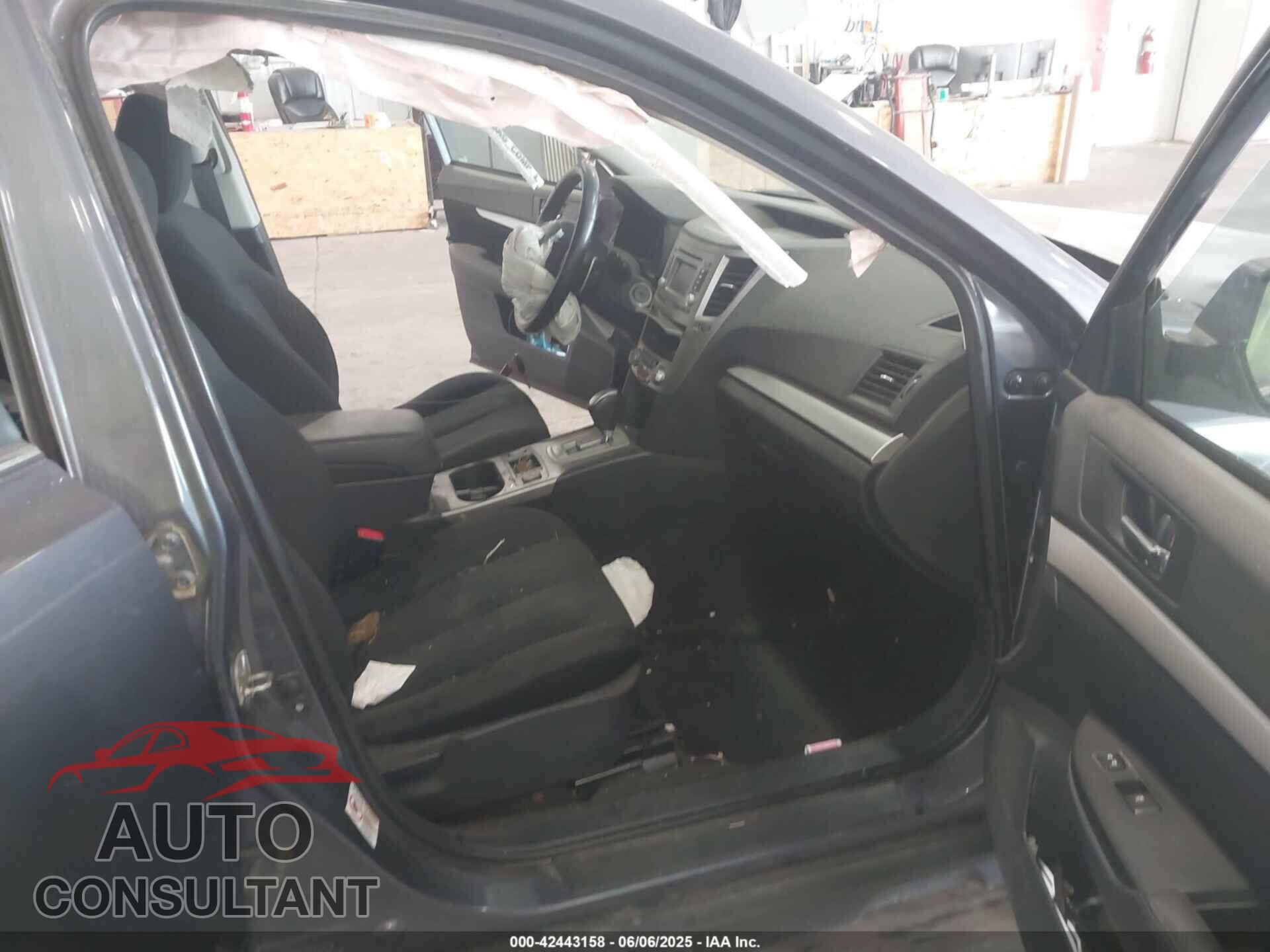 SUBARU OUTBACK 2014 - 4S4BRCCC1E3211862