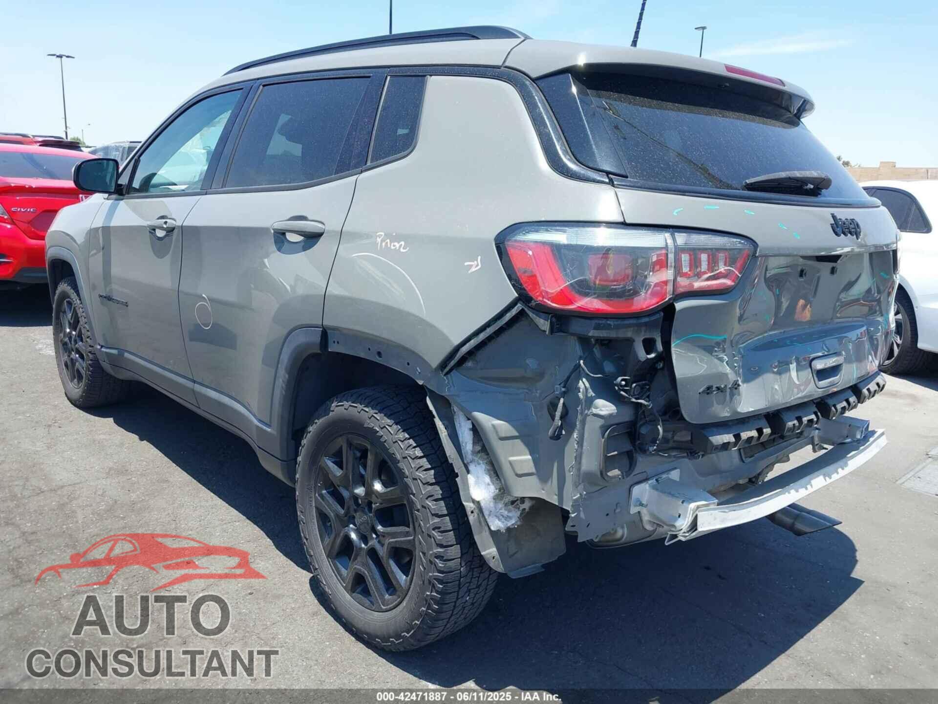 JEEP COMPASS 2019 - 3C4NJDAB0KT760803