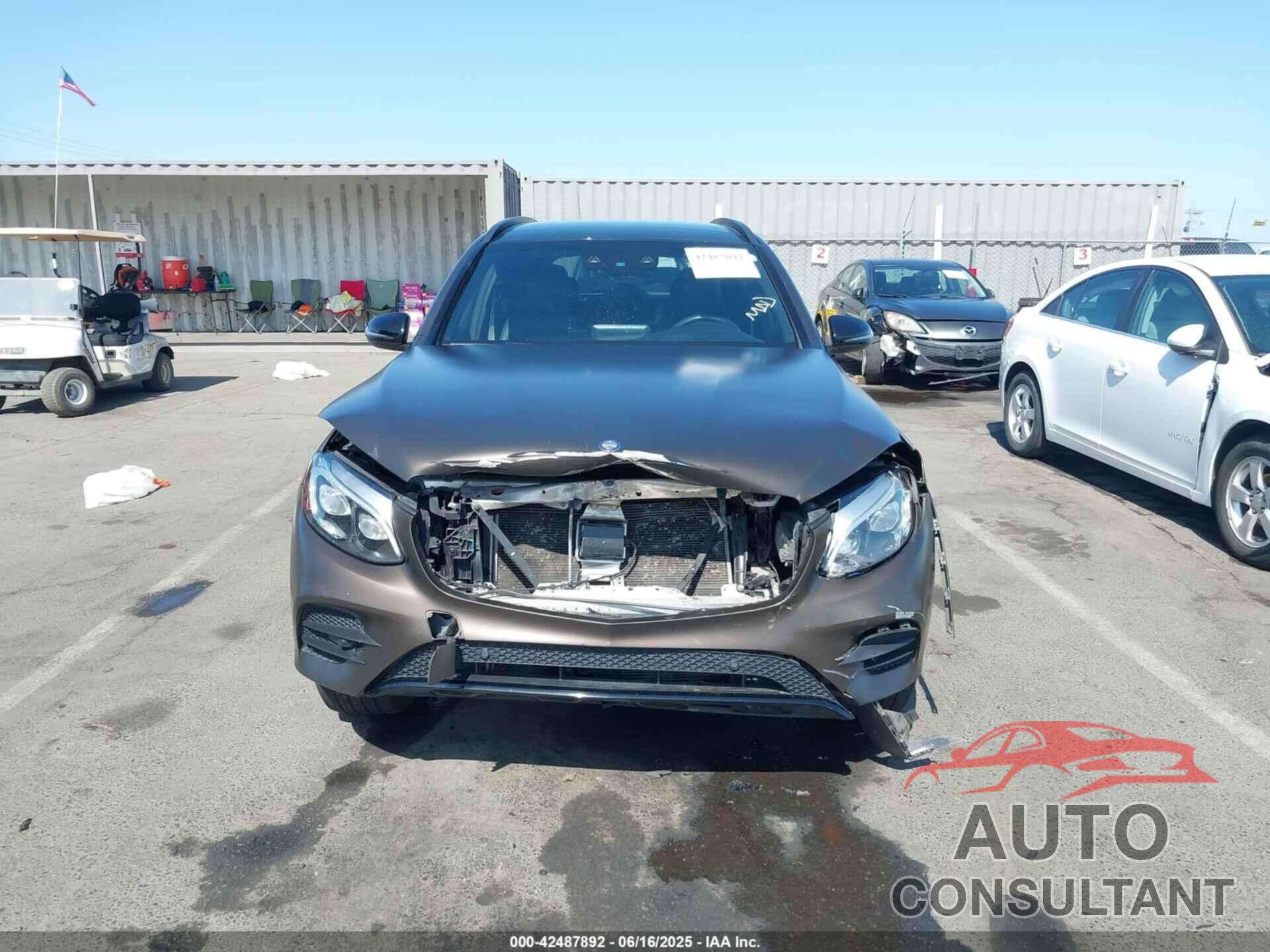 MERCEDES-BENZ GLC 300 2016 - WDC0G4KB8GF002520