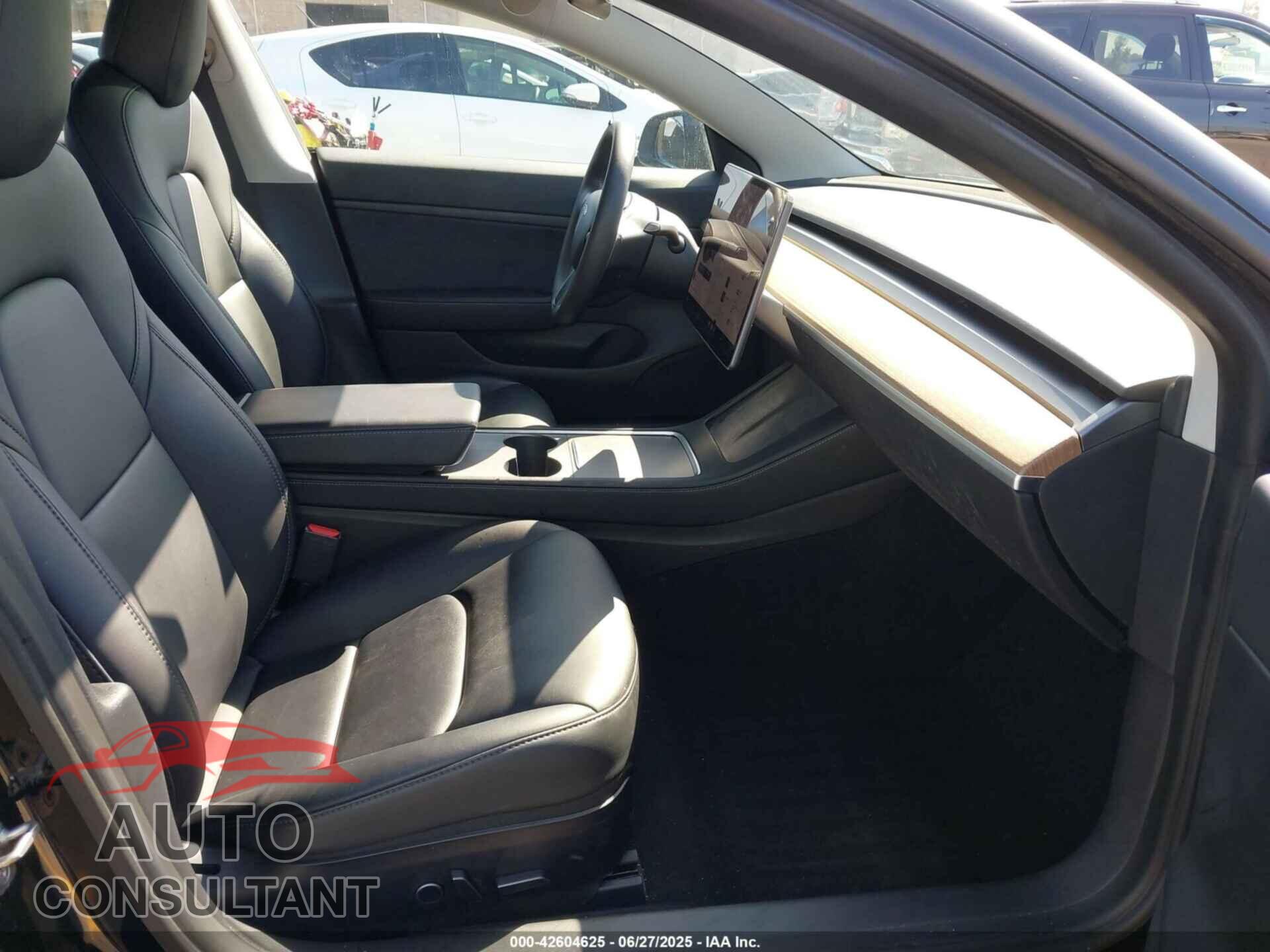 TESLA MODEL 3 2021 - 5YJ3E1EA0MF861210