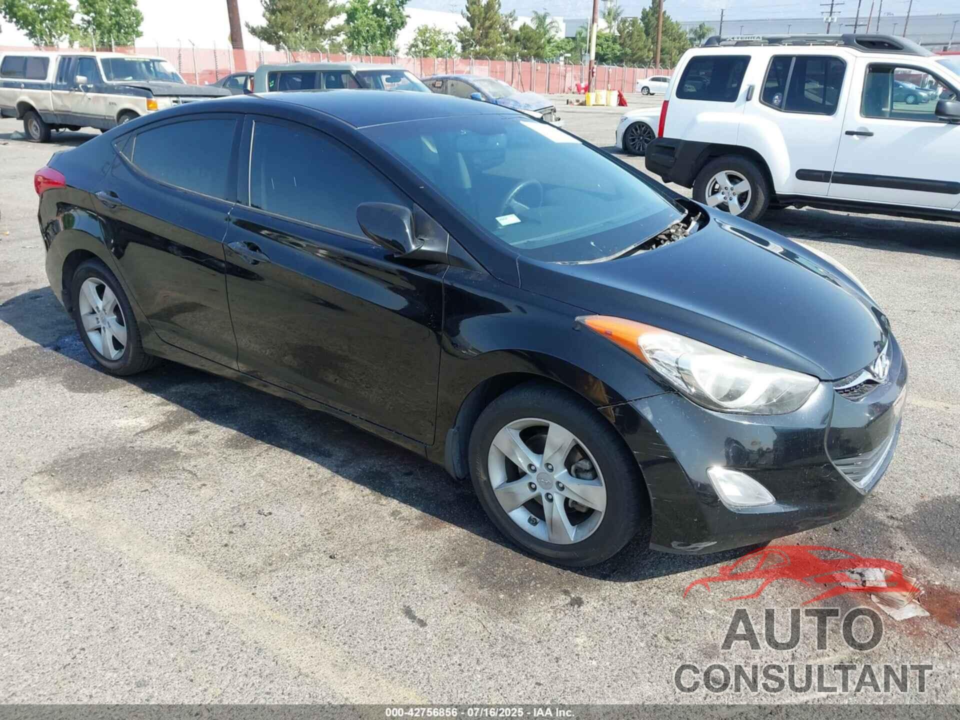 HYUNDAI ELANTRA 2013 - KMHDH4AE6DU770841