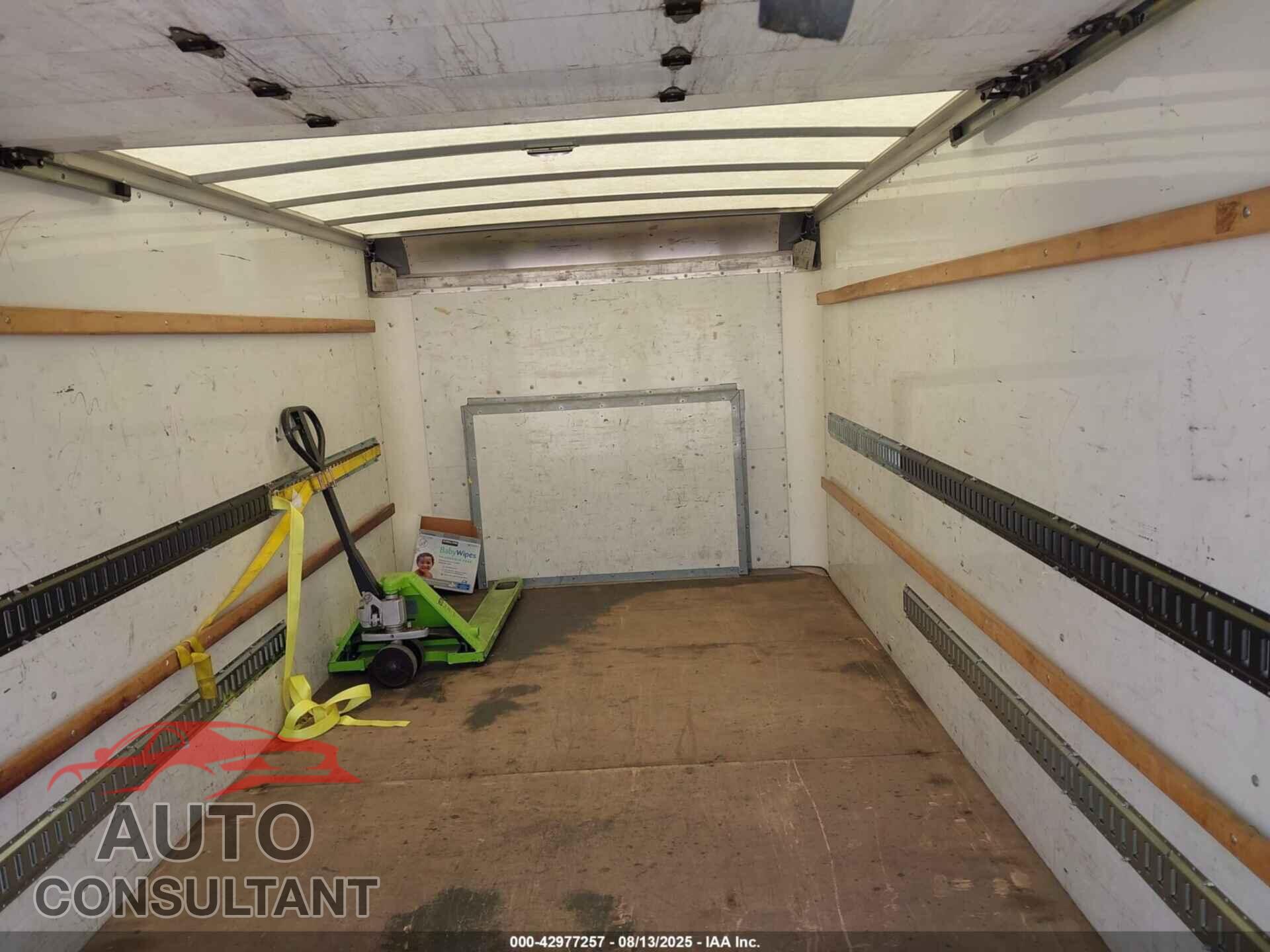 FORD E-350 CUTAWAY 2021 - 1FDWE3FNXMDC10258