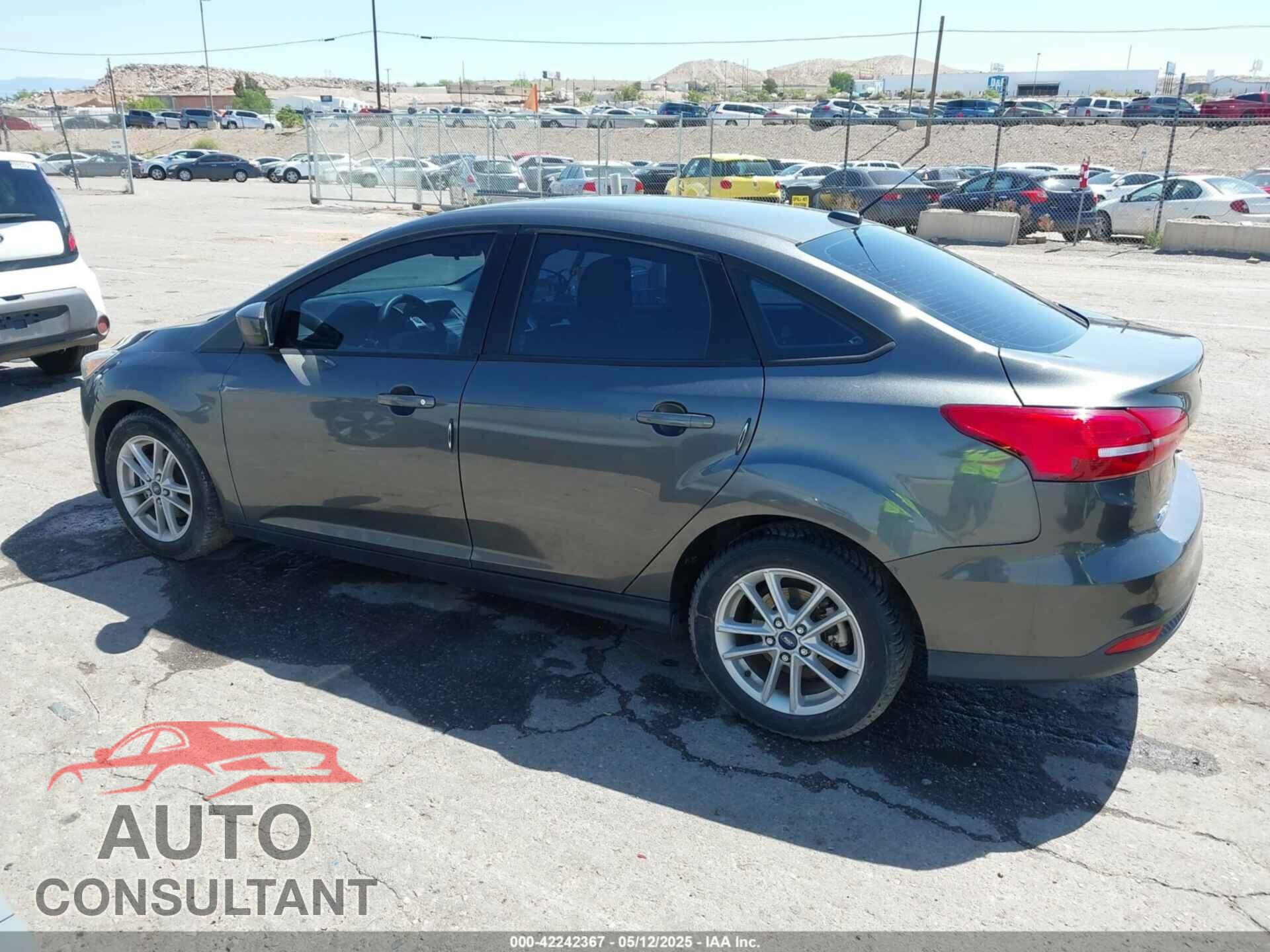 FORD FOCUS 2018 - 1FADP3FE3JL211233