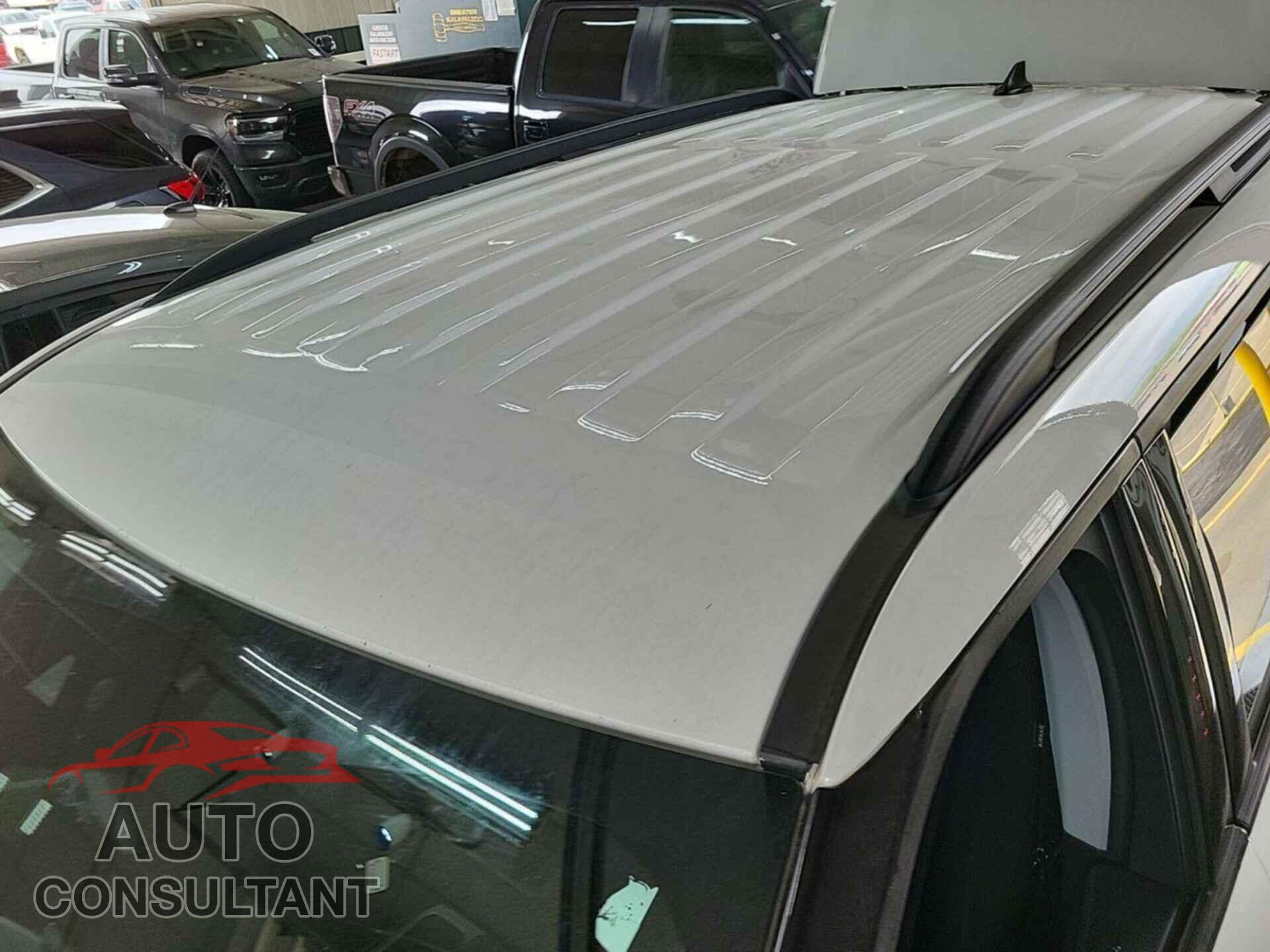 FORD EXPLORER 2021 - 1FMSK8DH3MGB18831
