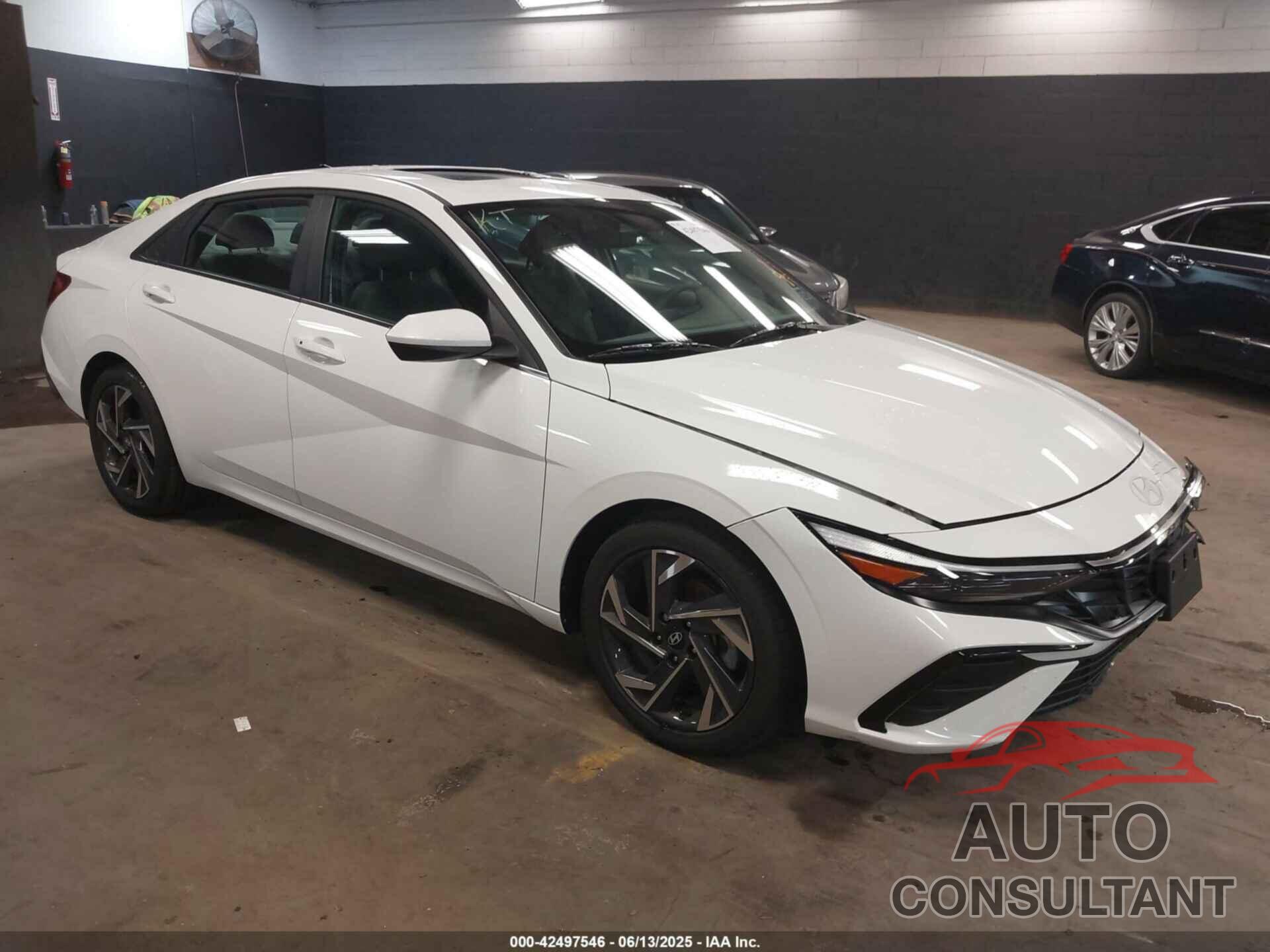 HYUNDAI ELANTRA 2024 - KMHLS4DG5RU842274