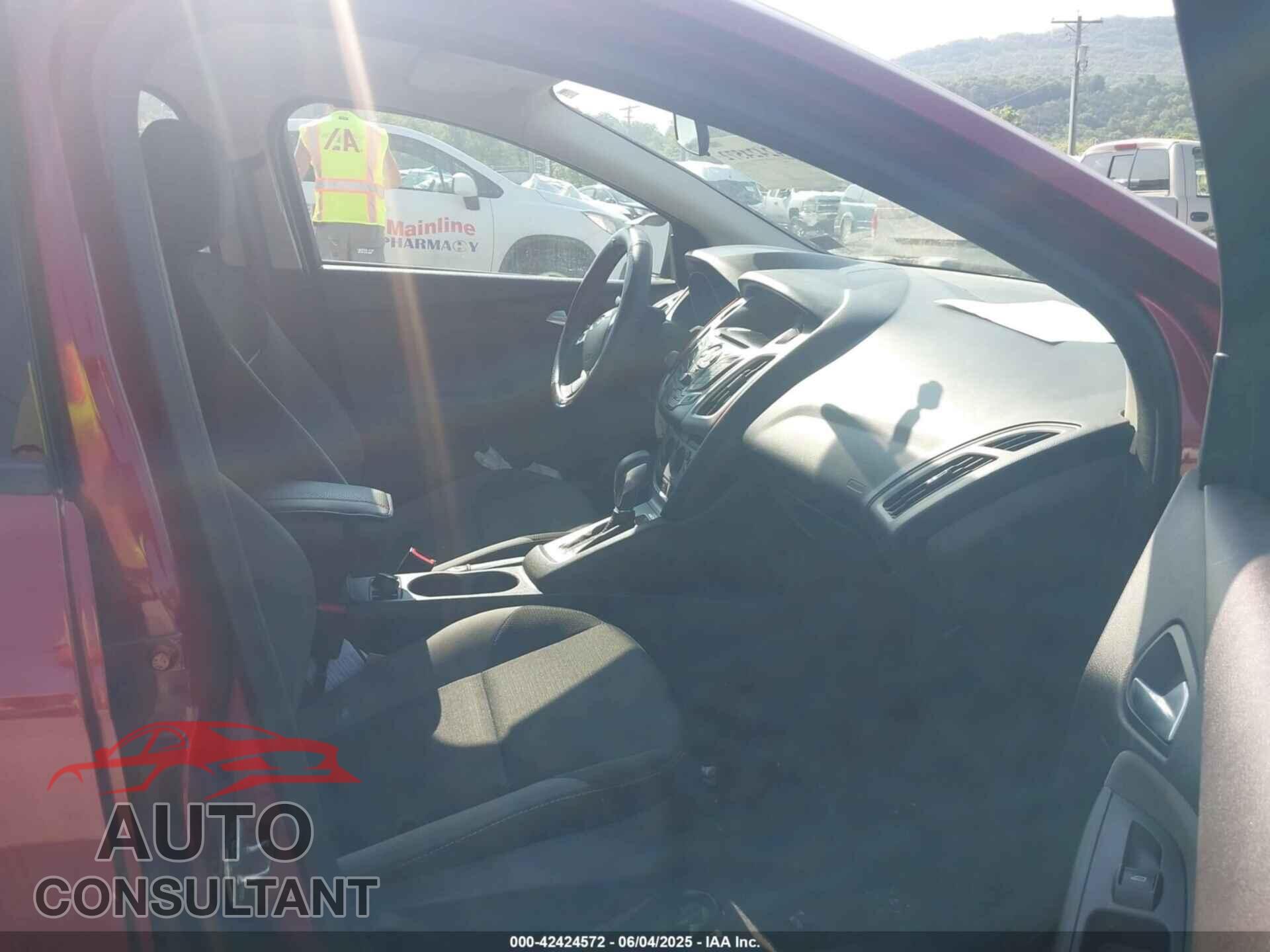 FORD FOCUS 2014 - 1FADP3F29EL222961