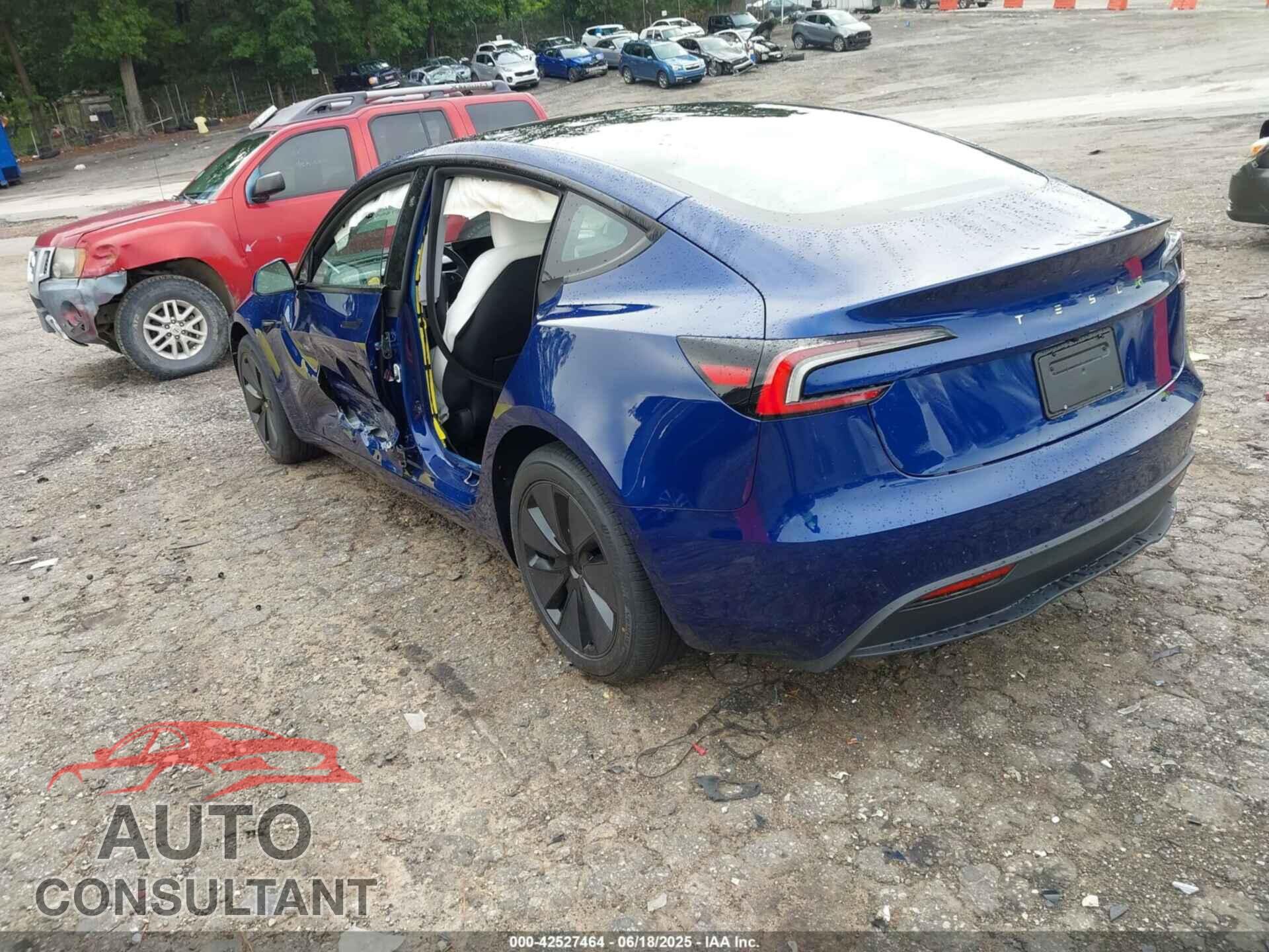 TESLA MODEL 3 2025 - 5YJ3E1EA2SF001516