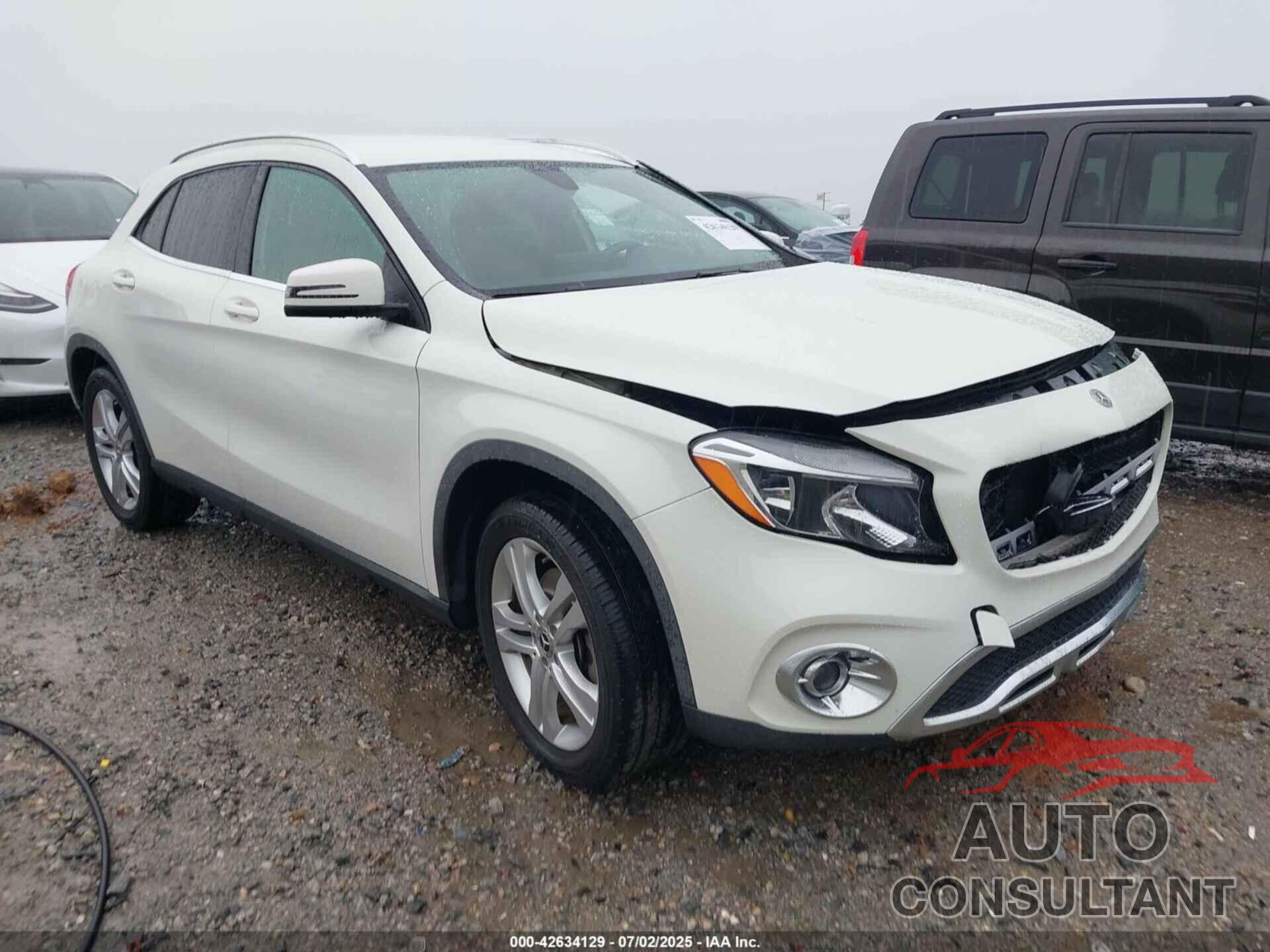 MERCEDES-BENZ GLA 250 2018 - WDCTG4EB3JJ410386