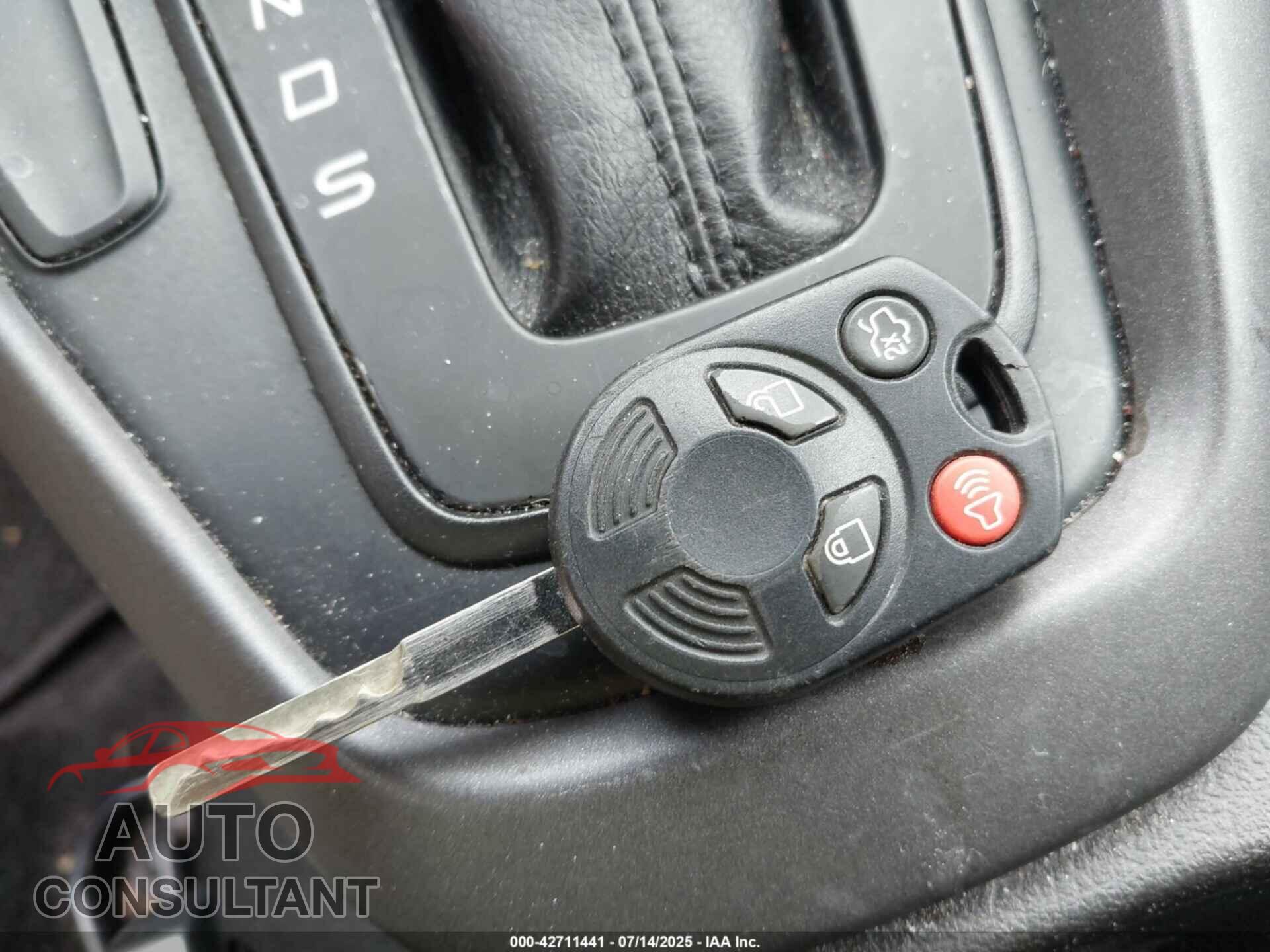 FORD FOCUS 2015 - 1FADP3F26FL274551