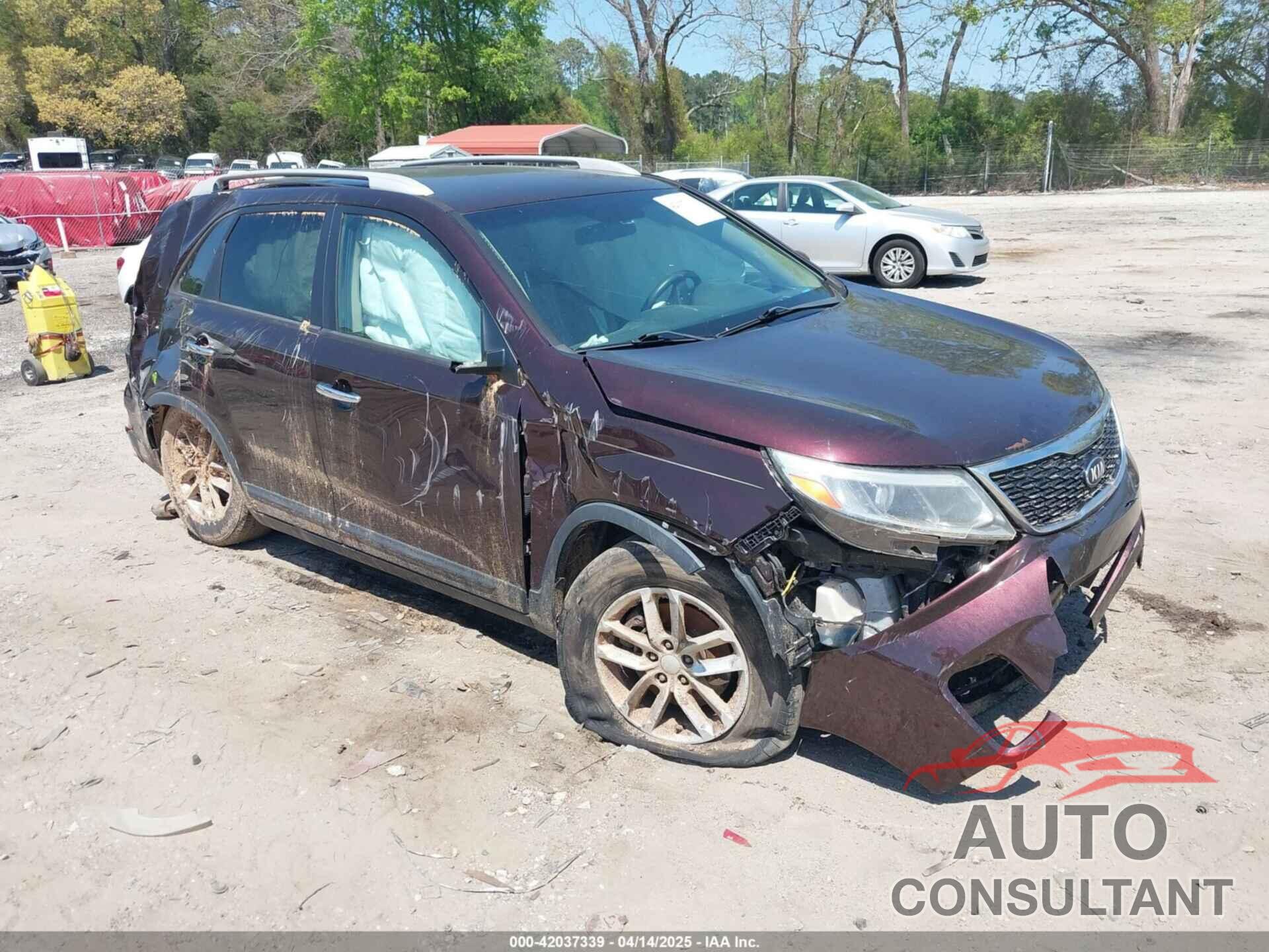 KIA SORENTO 2015 - 5XYKT4A76FG612791