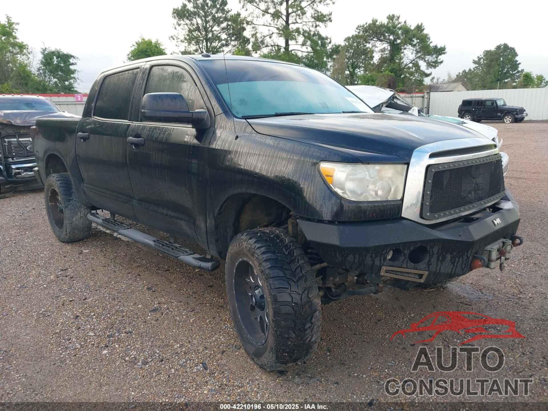TOYOTA TUNDRA 2013 - 5TFDW5F17DX277545