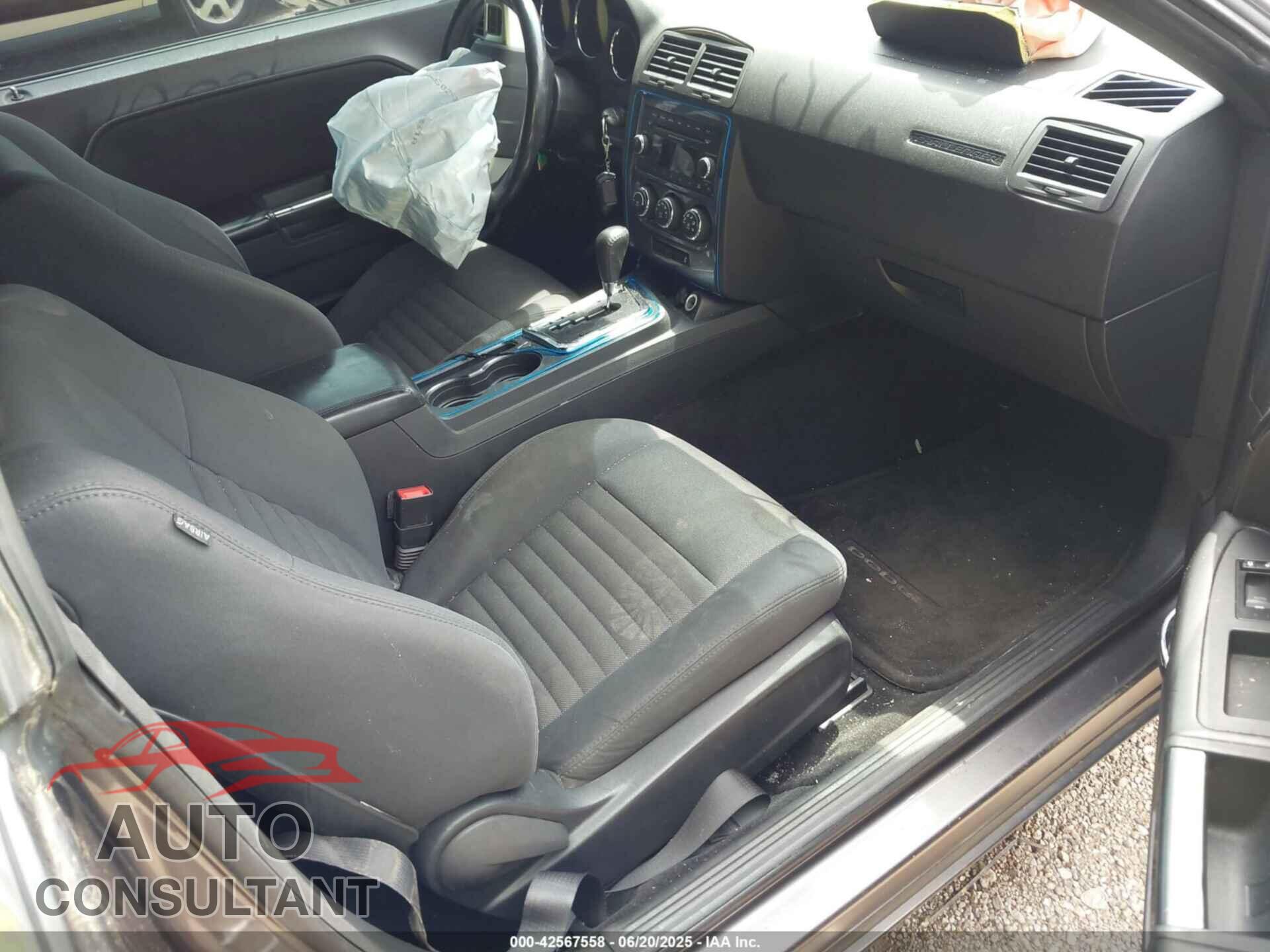 DODGE CHALLENGER 2014 - 2C3CDYAGXEH107477