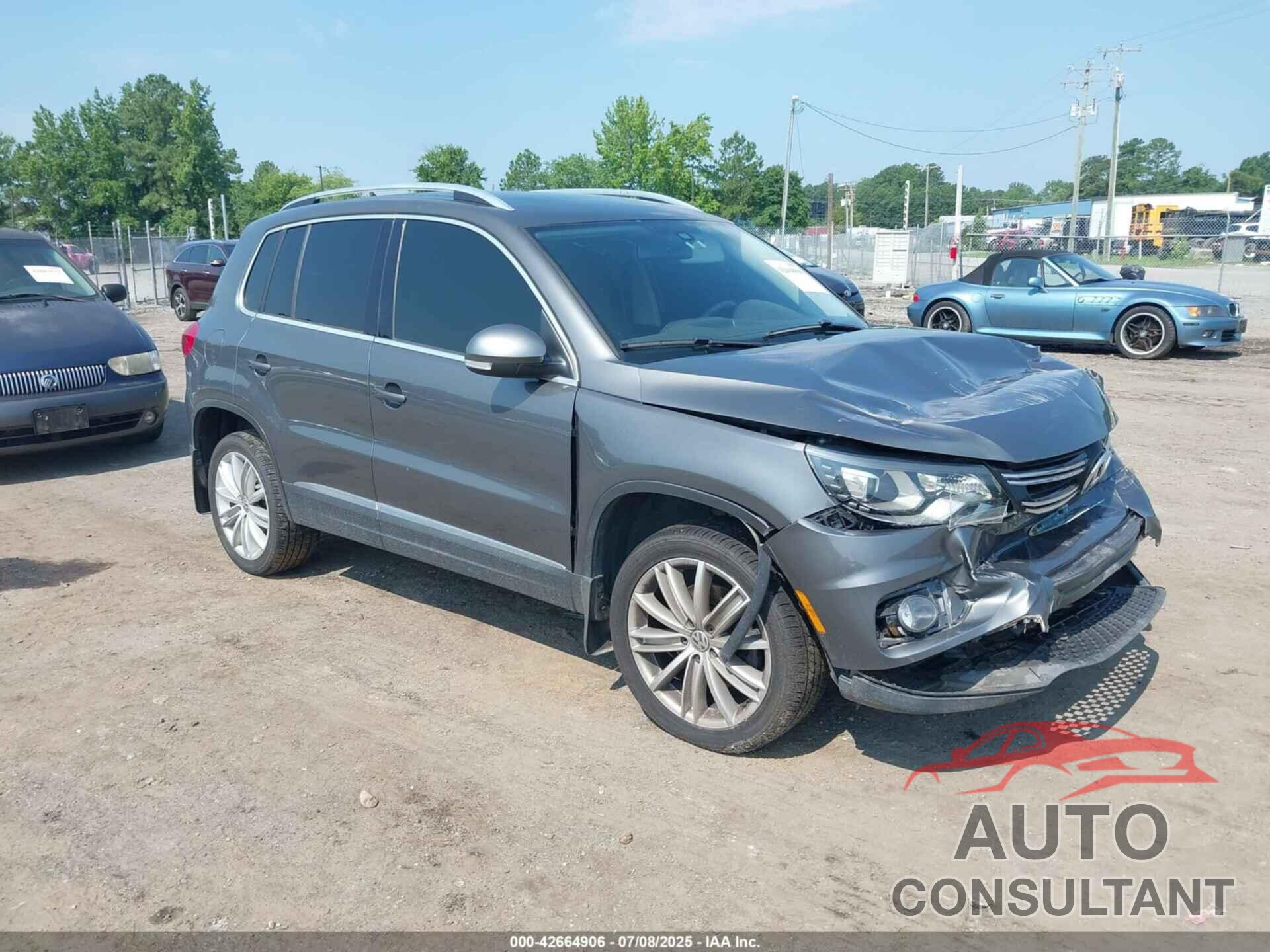 VOLKSWAGEN TIGUAN 2016 - WVGBV7AX6GW607215