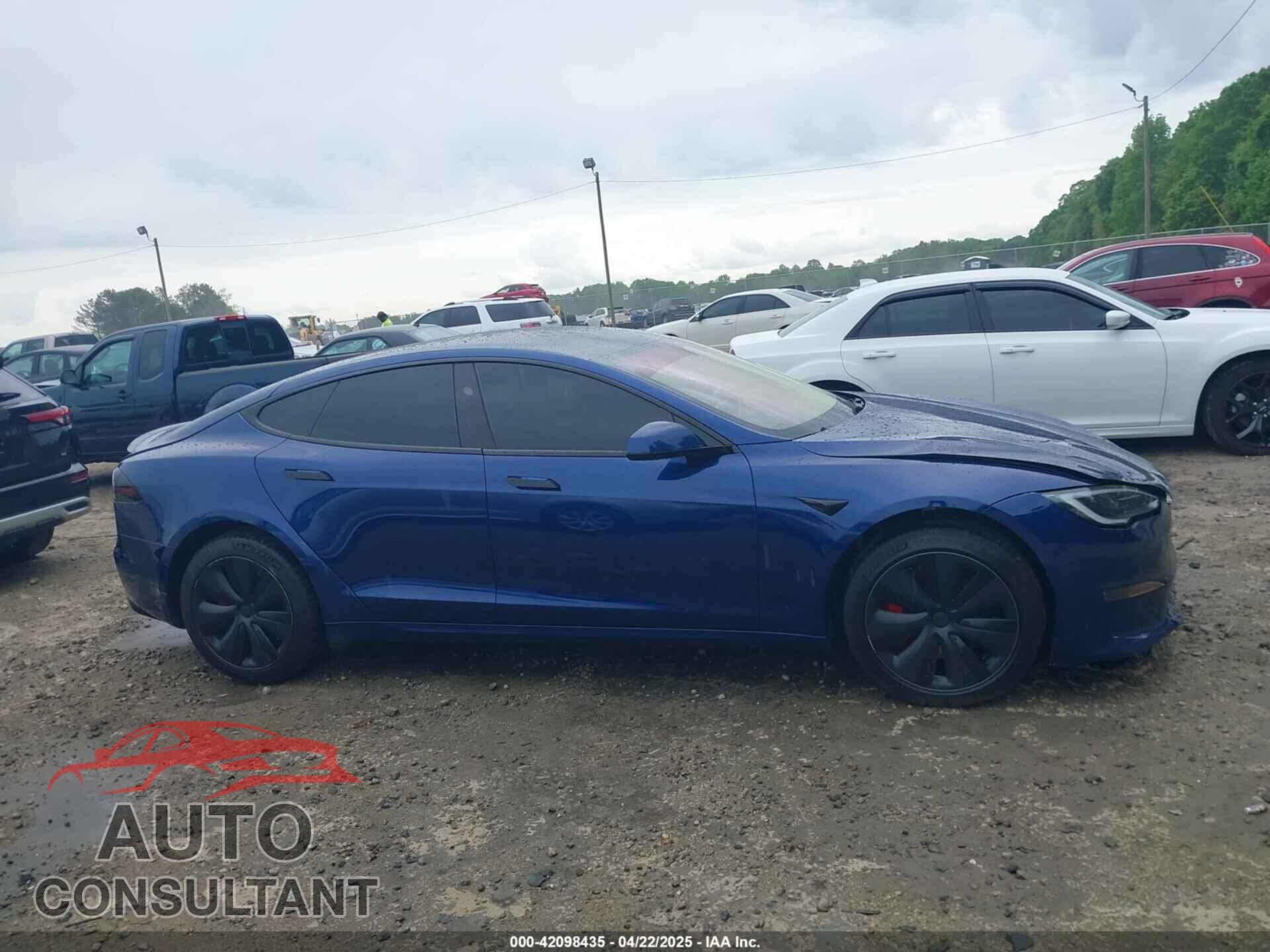 TESLA MODEL S 2023 - 5YJSA1E64PF525308
