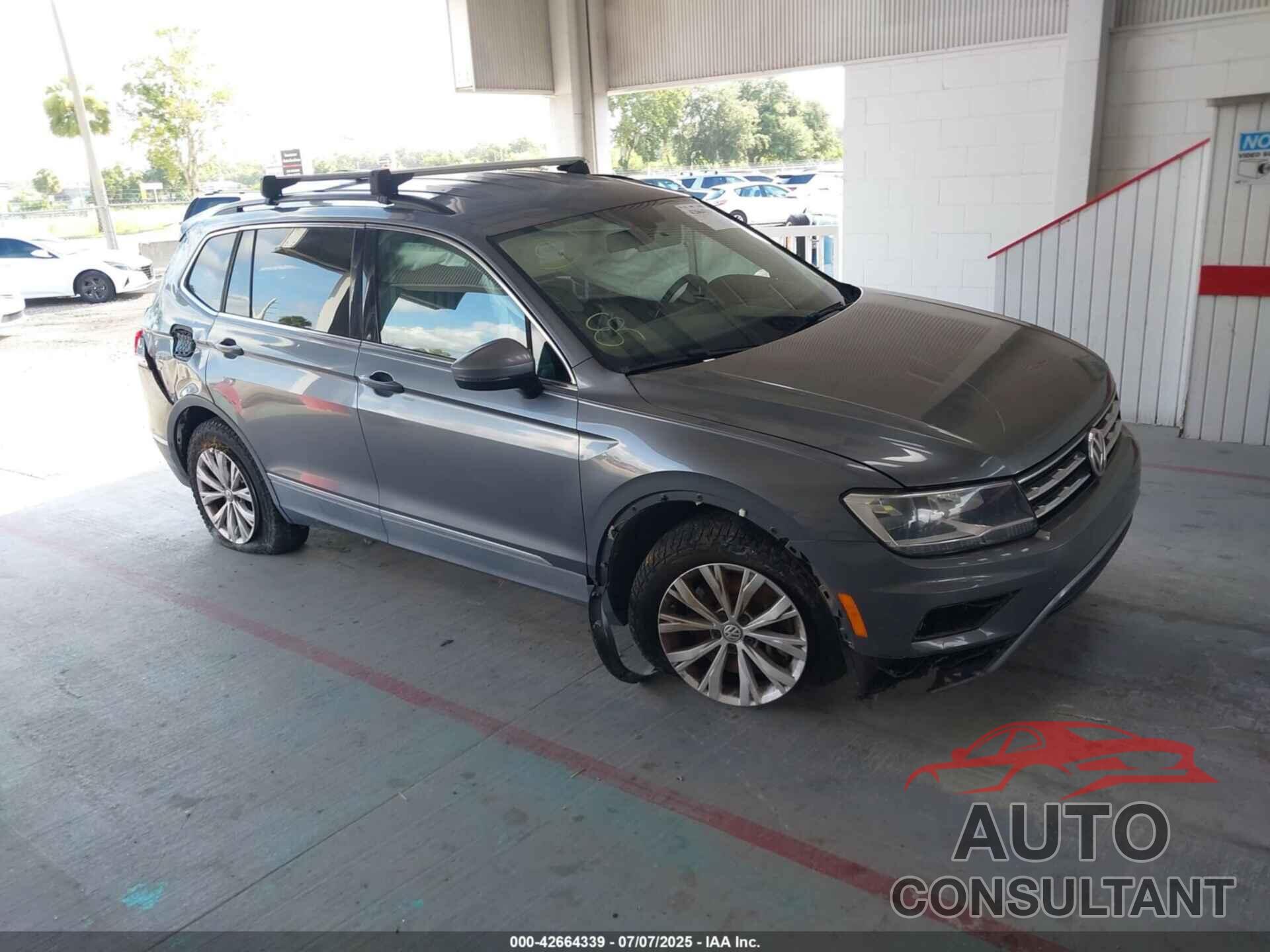 VOLKSWAGEN TIGUAN 2018 - 3VV3B7AXXJM213579