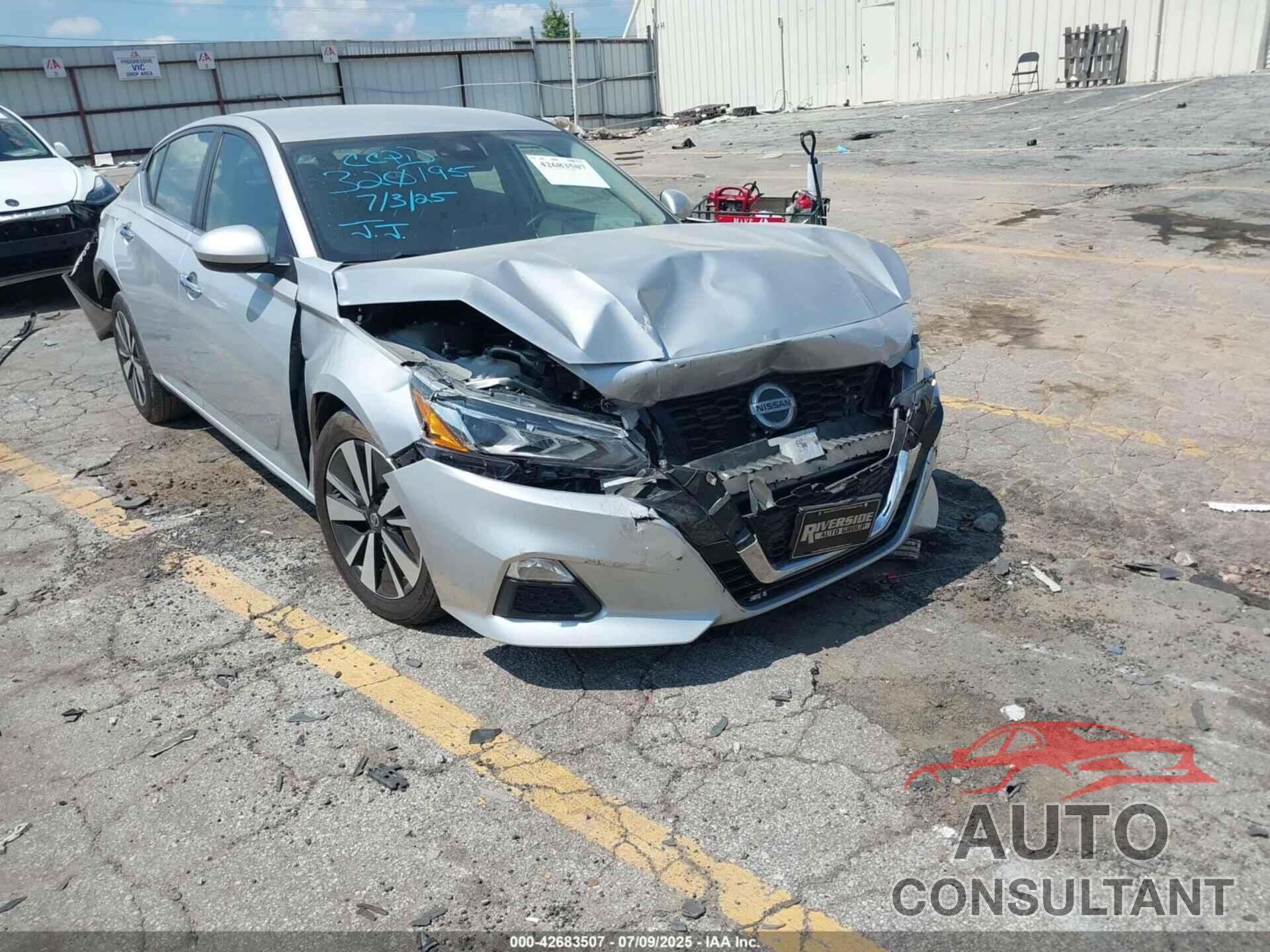 NISSAN ALTIMA 2022 - 1N4BL4DVXNN320195