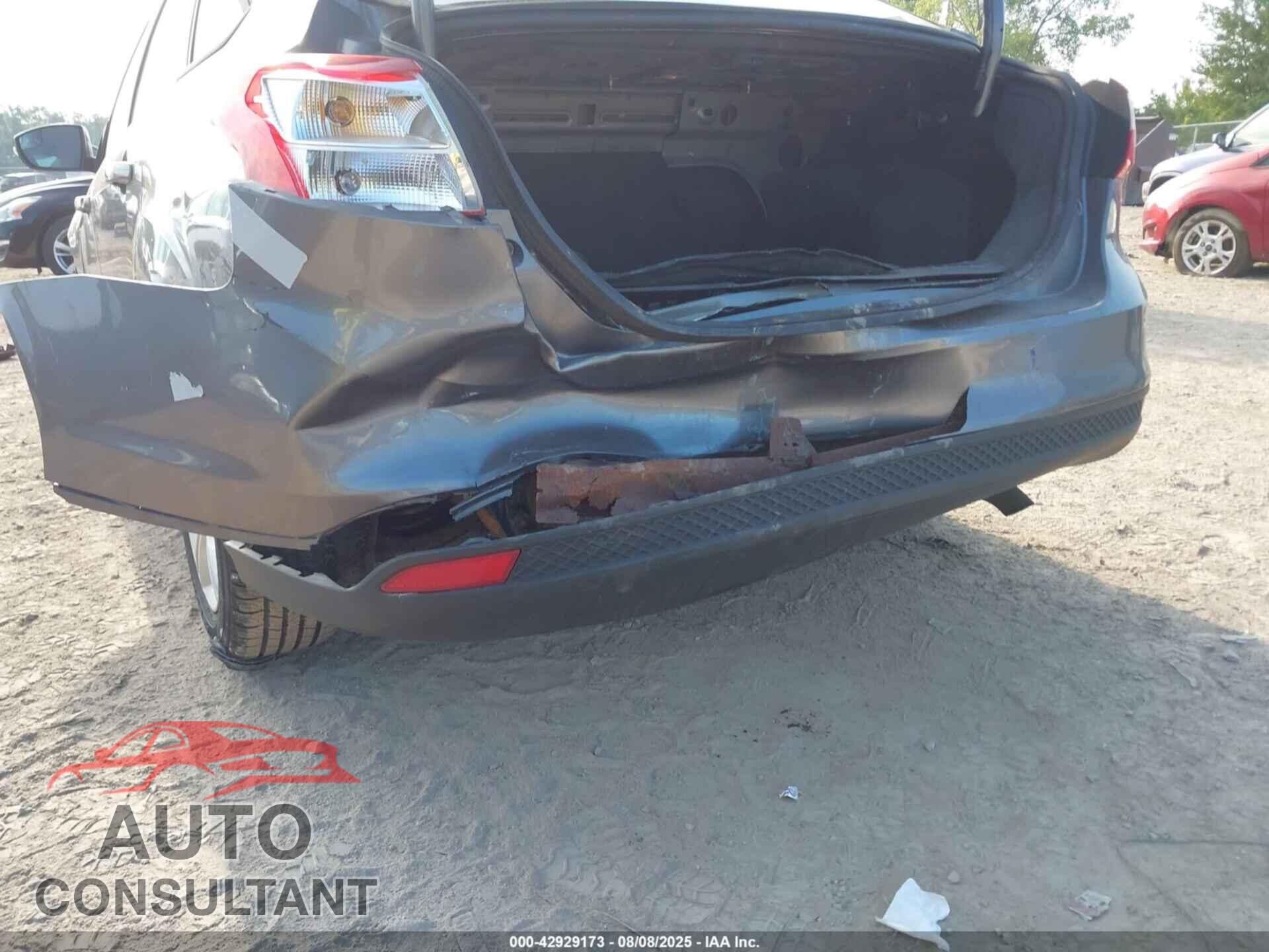 FORD FOCUS 2014 - 1FADP3F2XEL438477