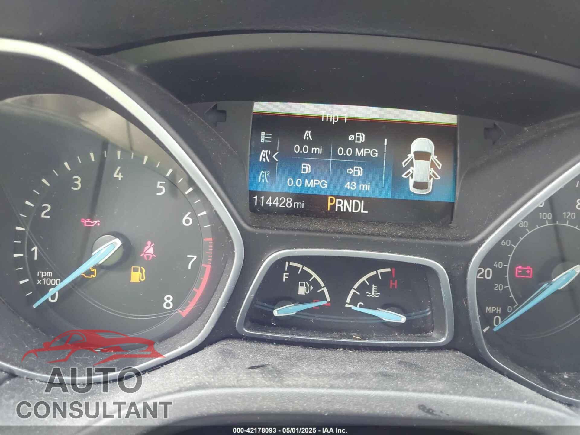 FORD FOCUS 2015 - 1FADP3E26FL219129
