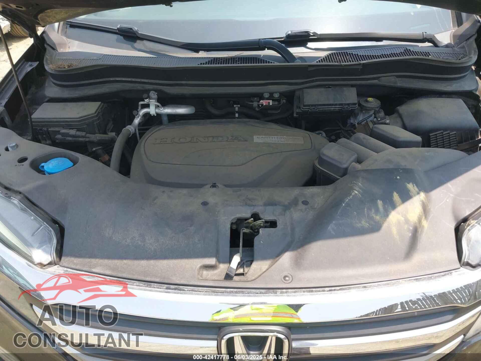 HONDA PILOT 2017 - 5FNYF5H50HB018073