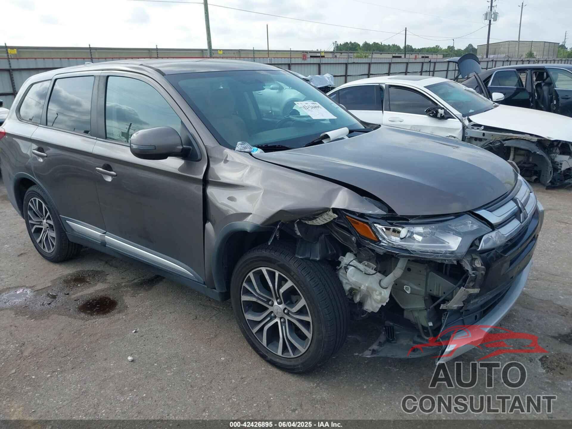 MITSUBISHI OUTLANDER 2018 - JA4AD3A36JZ058883