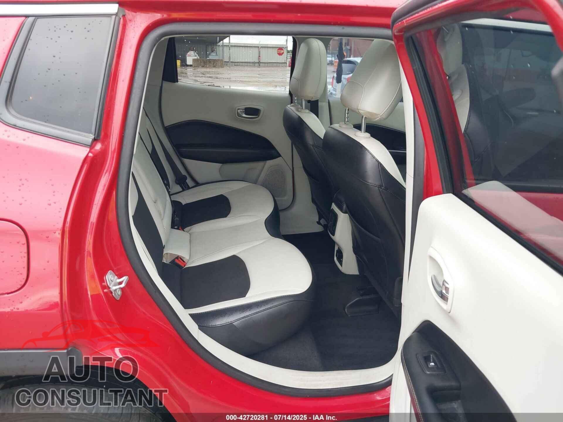 JEEP COMPASS 2019 - 3C4NJCBB3KT743597