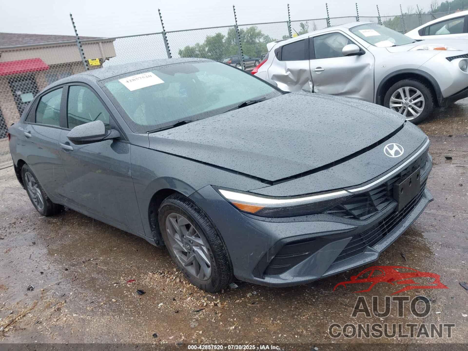 HYUNDAI ELANTRA 2024 - KMHLM4DG0RU768904