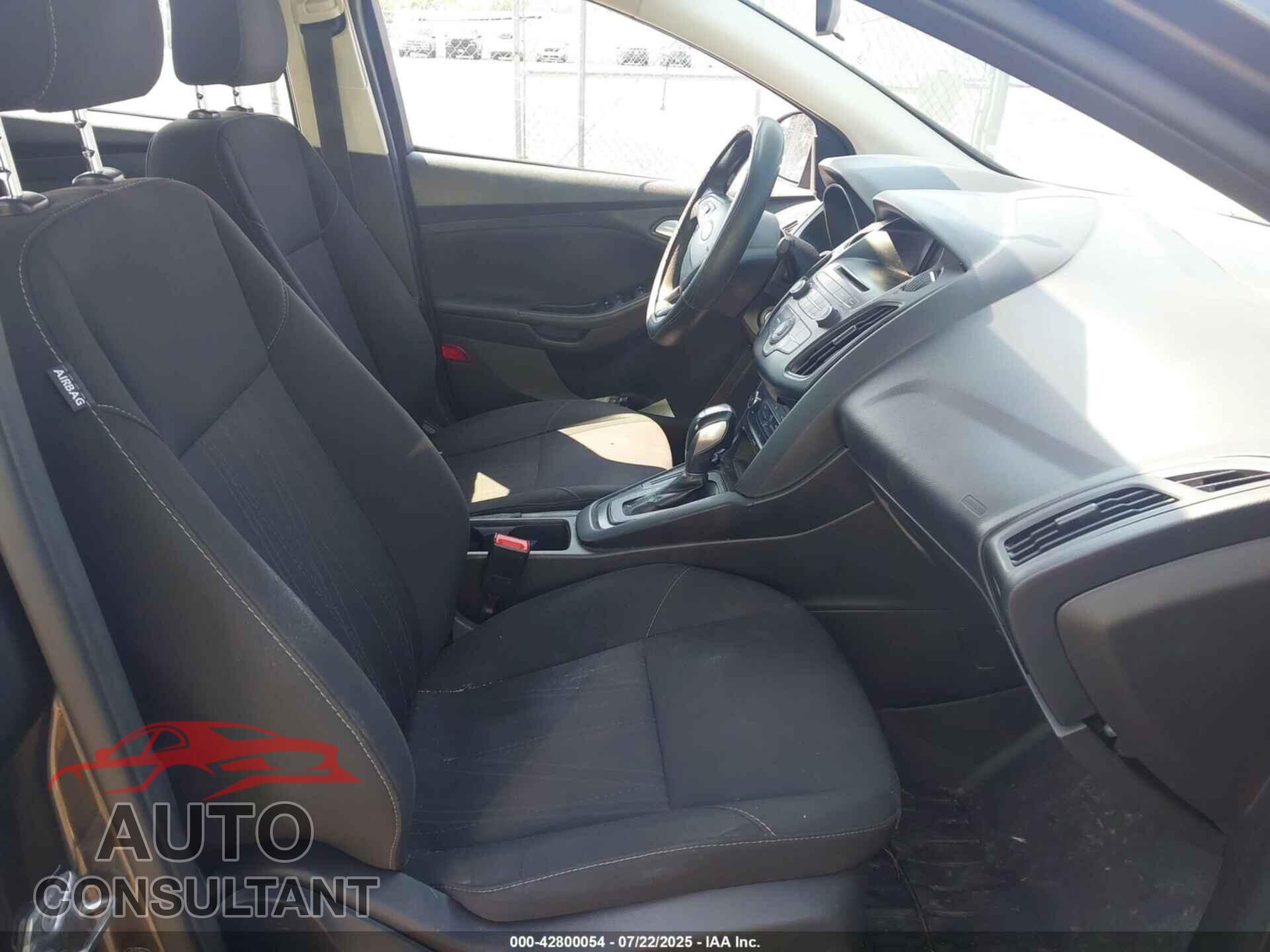 FORD FOCUS 2016 - 1FADP3F28GL403388