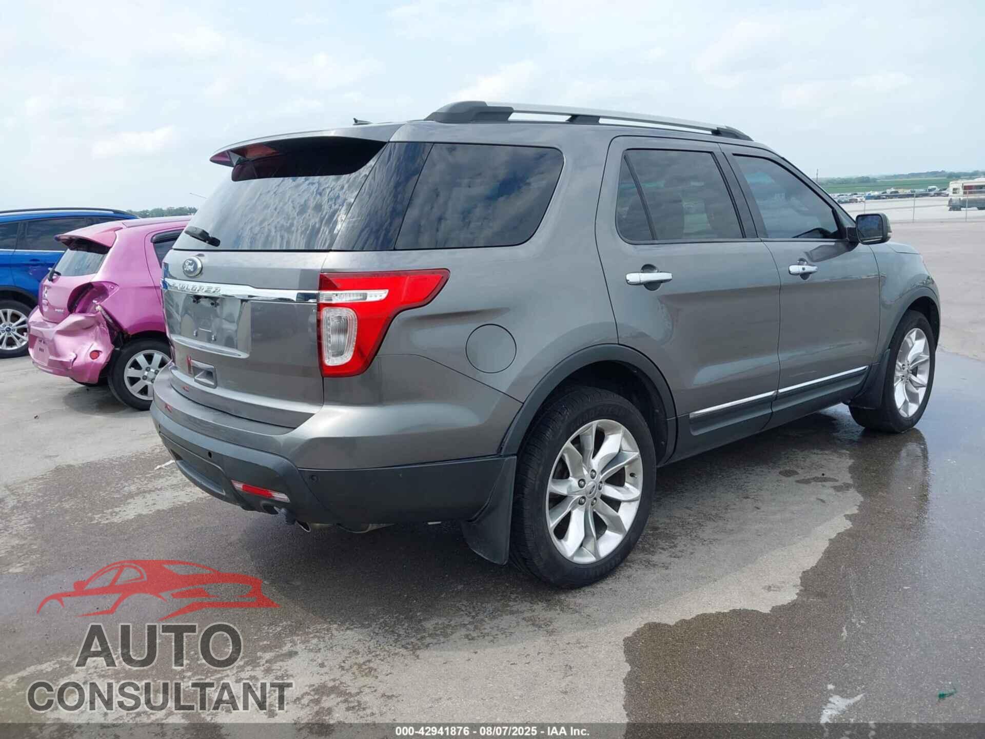 FORD EXPLORER 2011 - 1FMHK8F84BGA05619