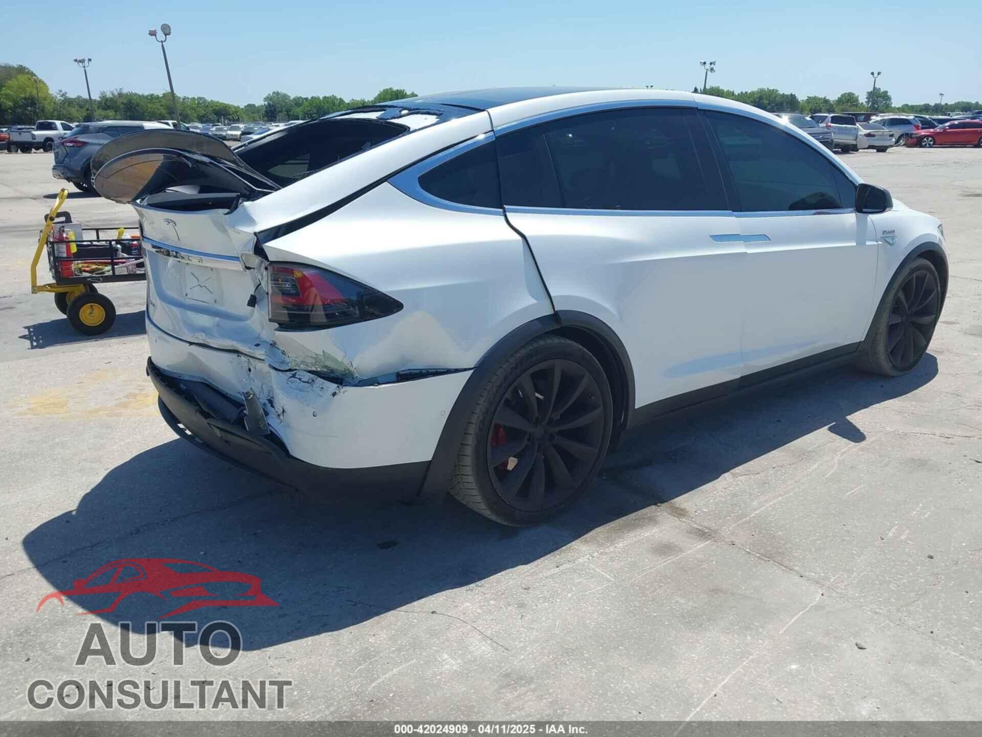 TESLA MODEL X 2016 - 5YJXCBE41GF016264