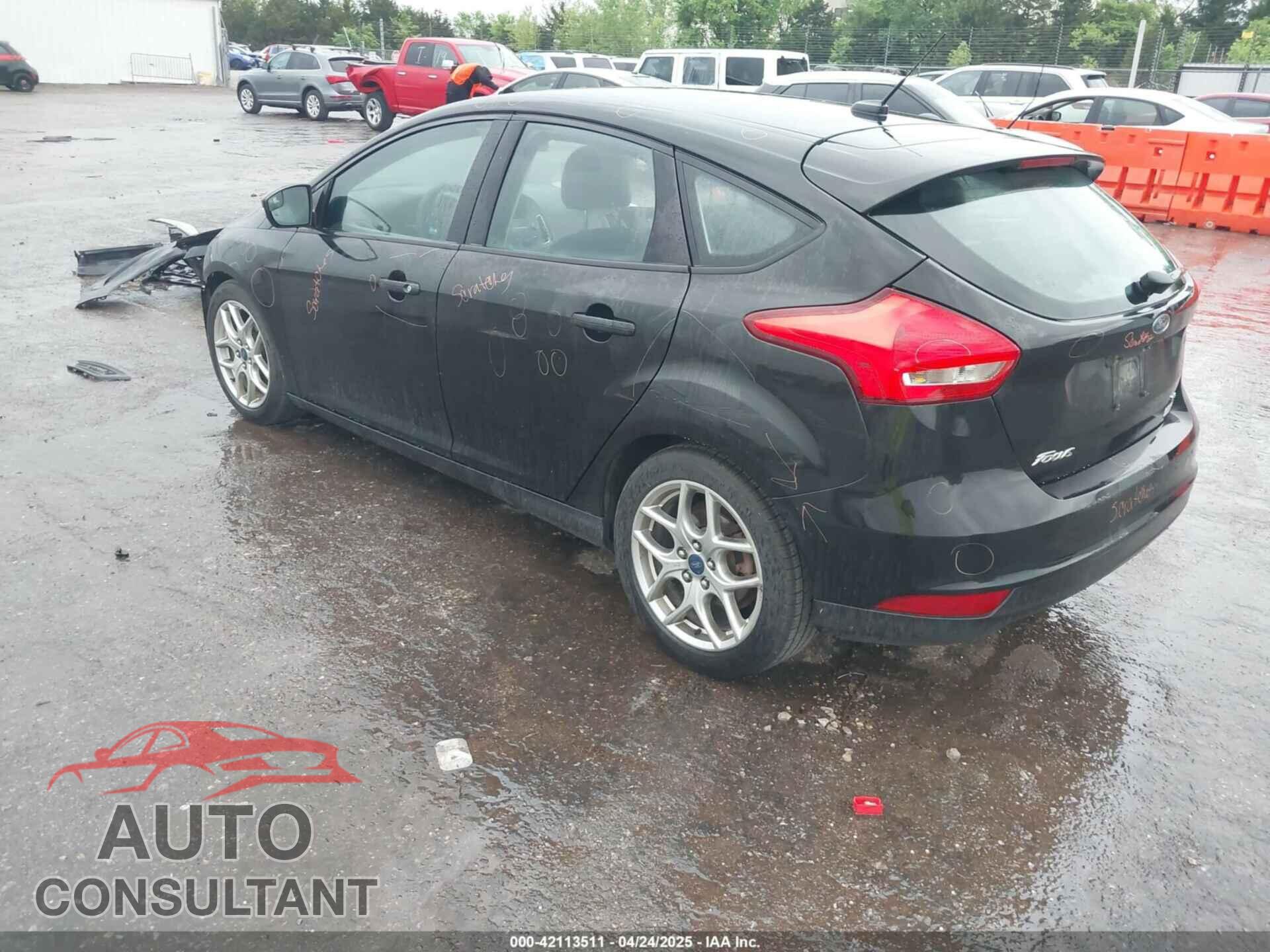 FORD FOCUS 2015 - 1FADP3K2XFL200541