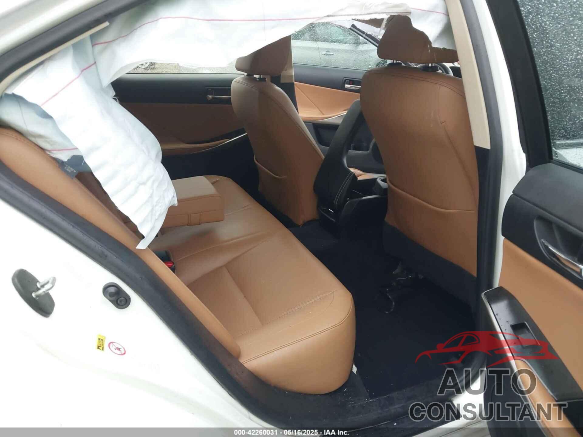 LEXUS IS 350 2014 - JTHBE1D22E5002420
