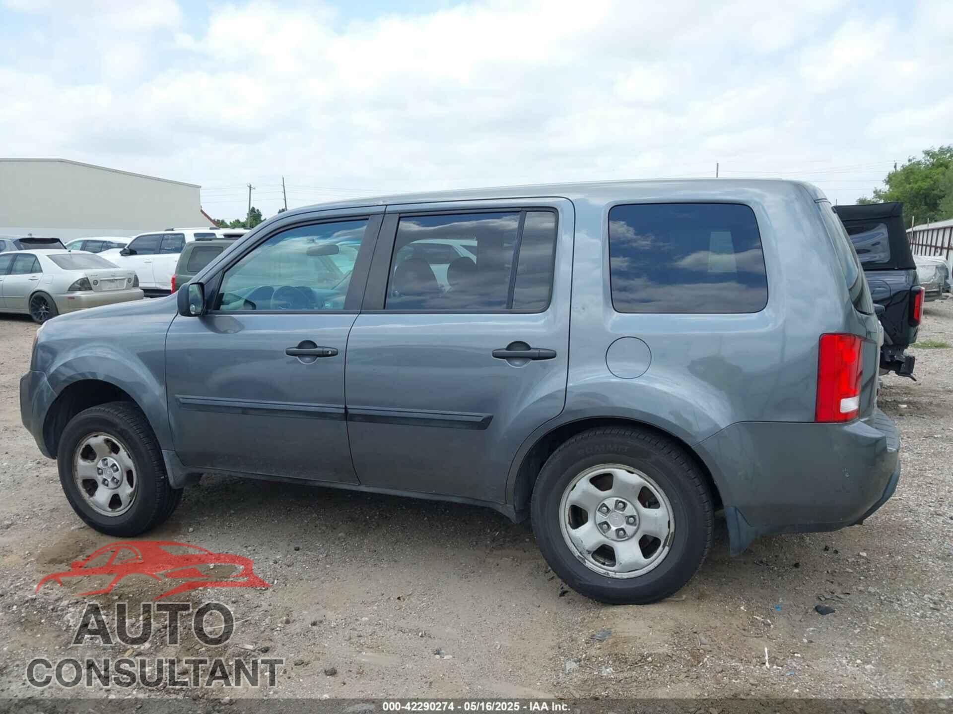 HONDA PILOT 2011 - 5FNYF4H28BB029720