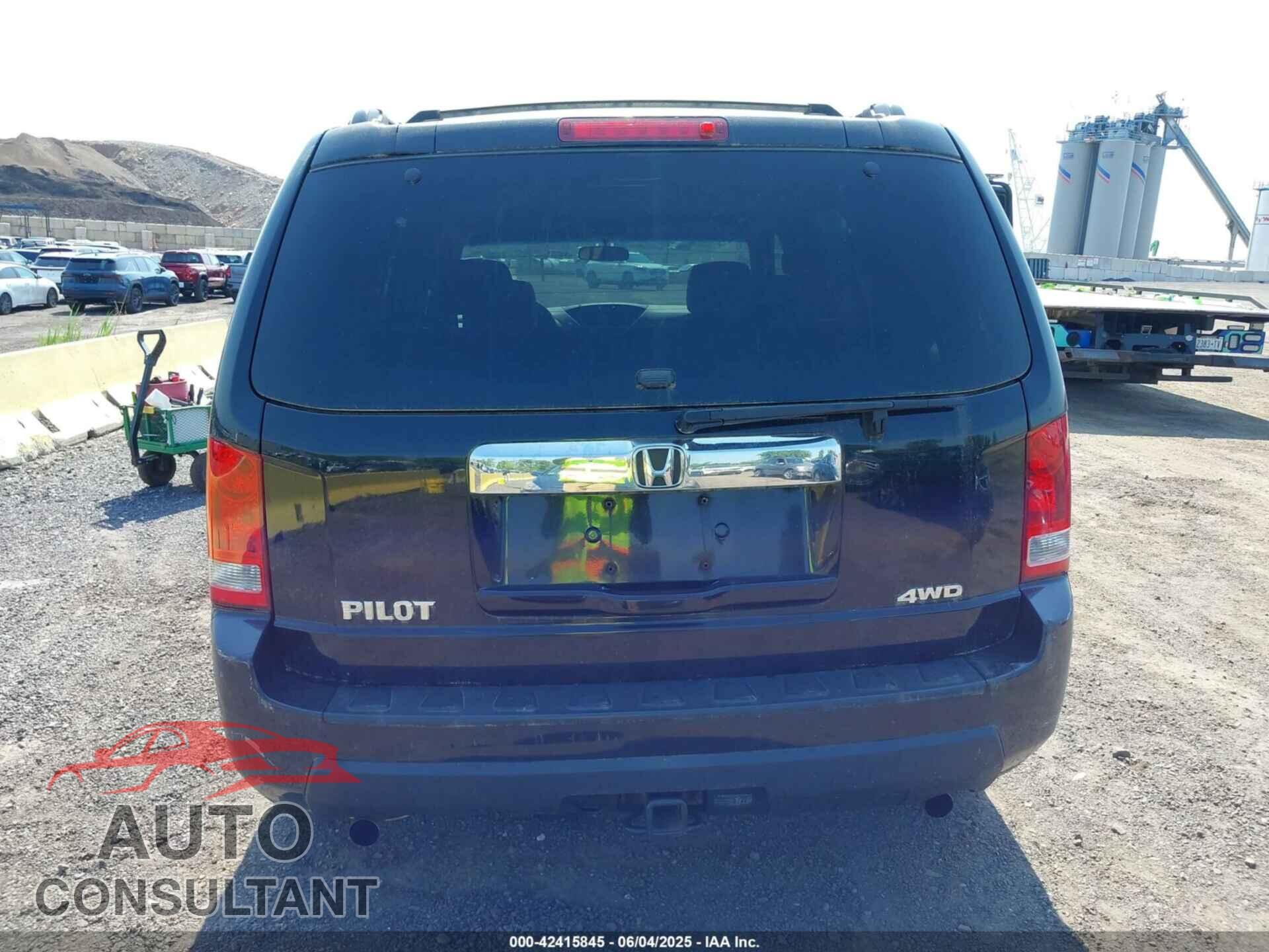 HONDA PILOT 2011 - 5FNYF4H26BB073375