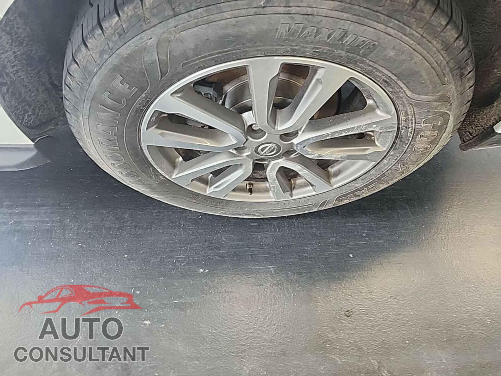 NISSAN PATHFINDER 2014 - 5N1AR2MM0EC710116
